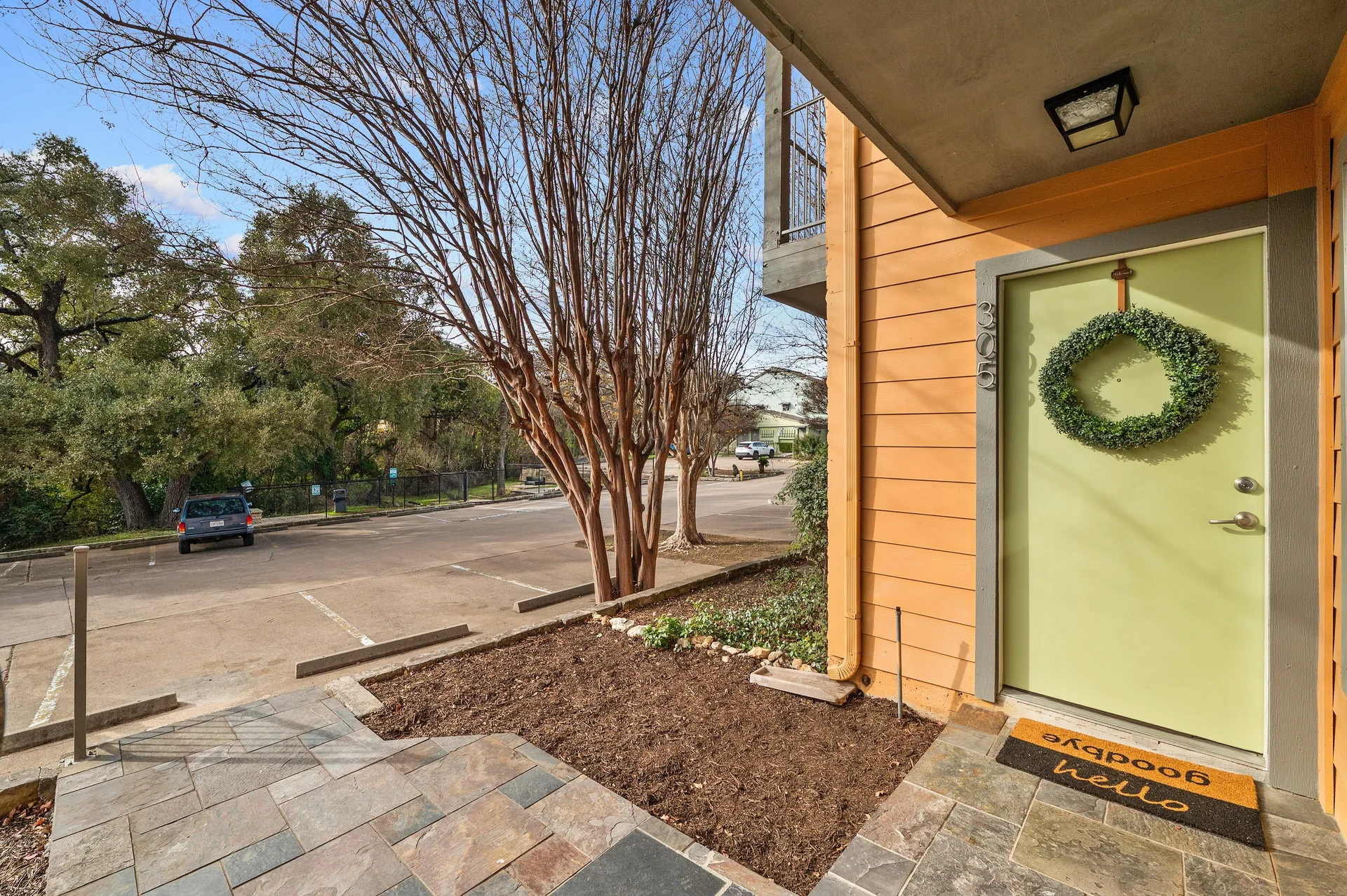 Stylish South Lamar Condo in Gated Ivy Condominiums – Prime Location with Top-Tier Amenities! photo 6