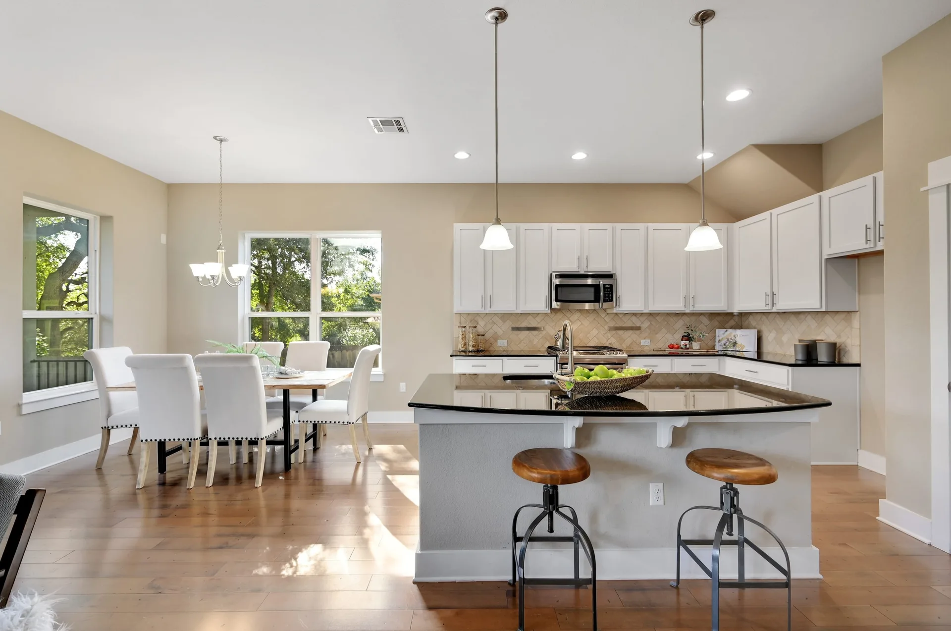 712 Waterfall Way photo 12