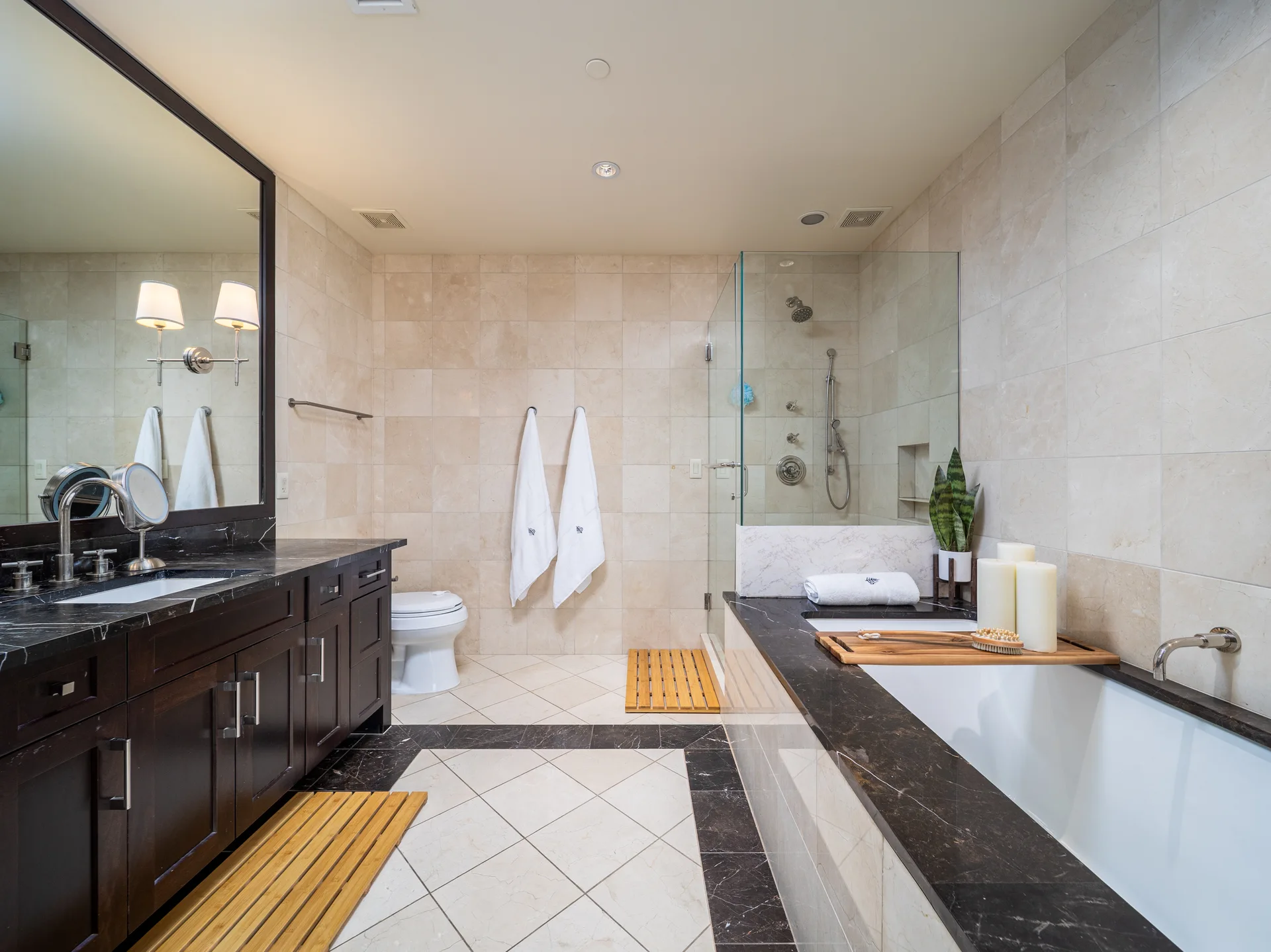 Sophisticated 17th-Floor Condo at Four Seasons Austin | Luxury High-Rise Living Steps from Lady Bird Lake photo 17