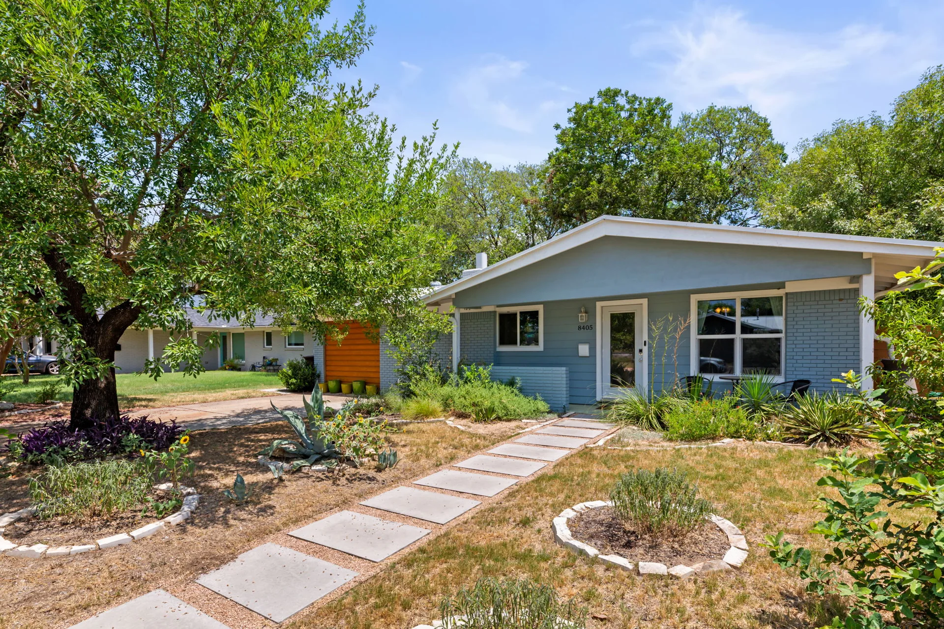 Bright, Updated & Perfectly Located in Central Austin – 4BR/2BA Gem photo 2