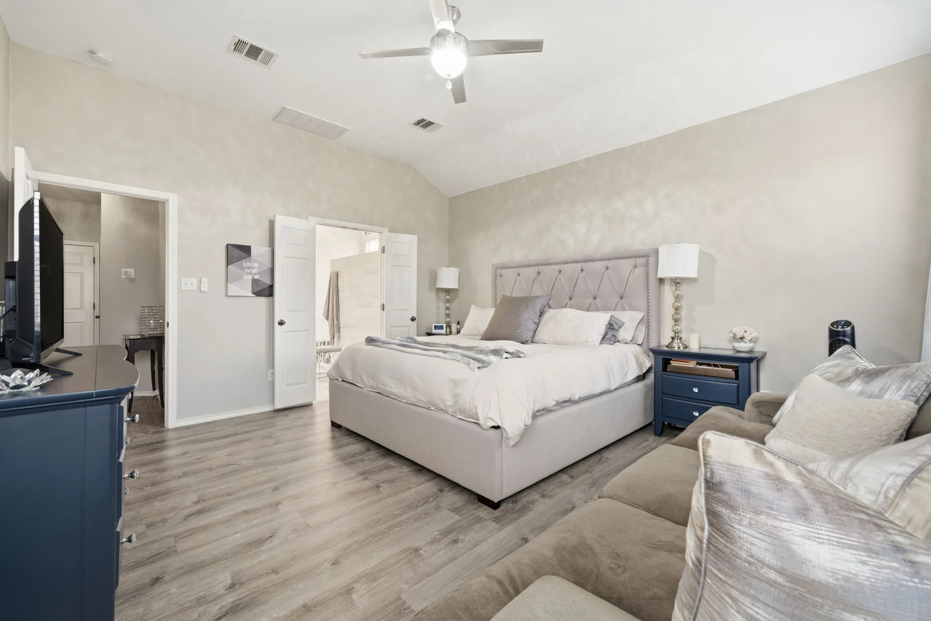 Elegantly Updated Lakeway Retreat w/ New Roof photo 26