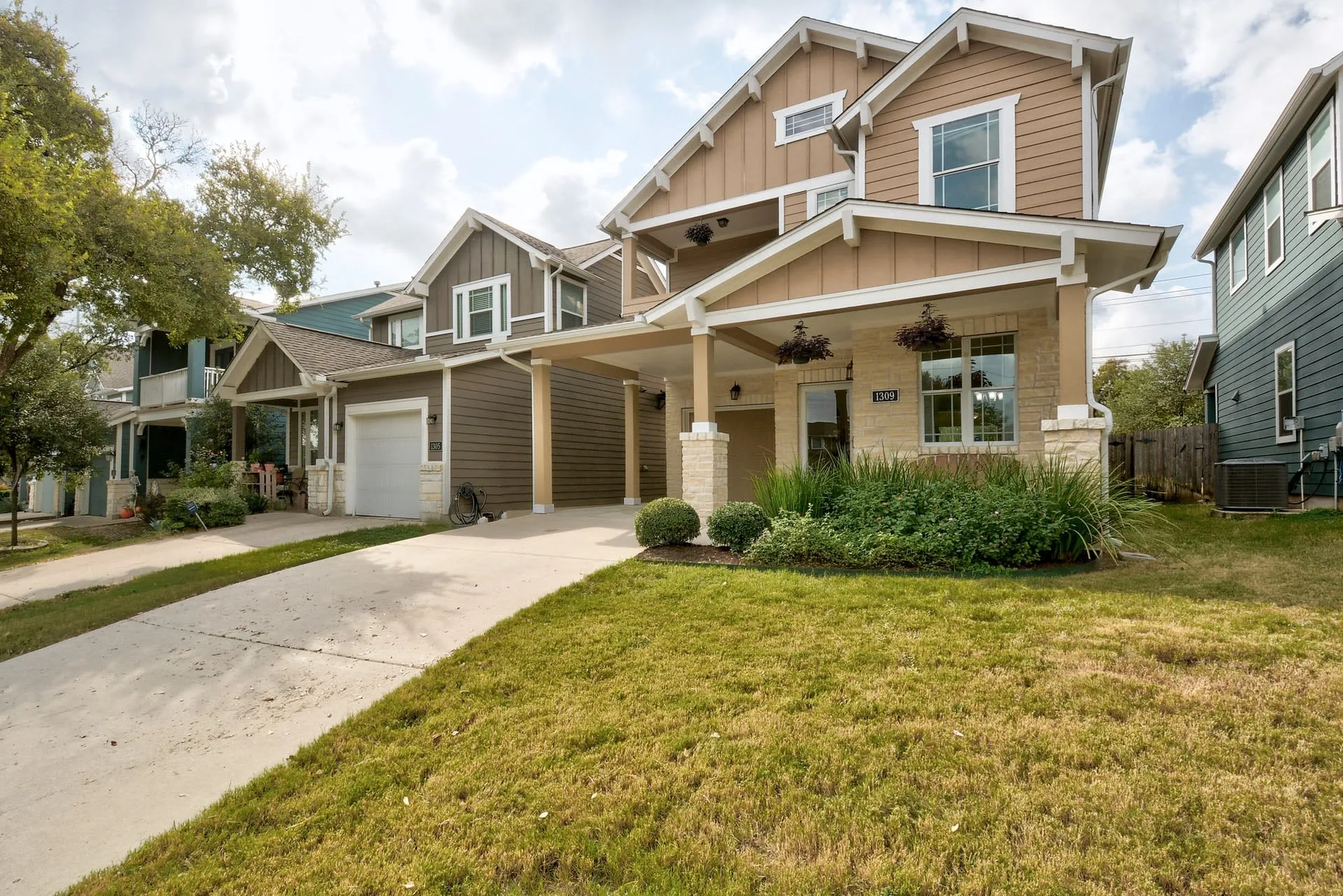 1309 Central Park Ct photo 3