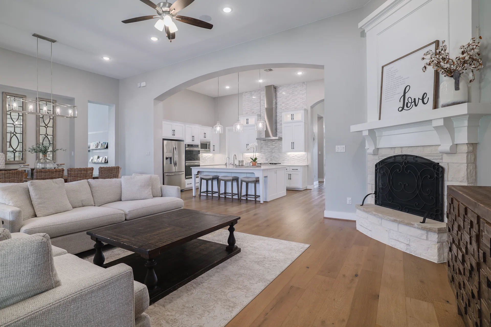 Greenbelt Beauty in Mason Hills with Media Room & 3-Car Garage photo 4