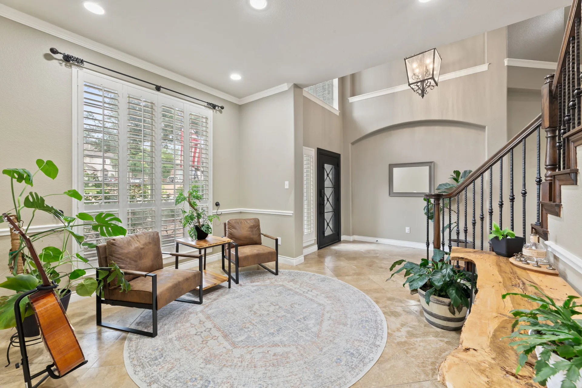 Elegant Cul-de-Sac Retreat in Steiner Ranch with Main-Level Guest Suite photo 3