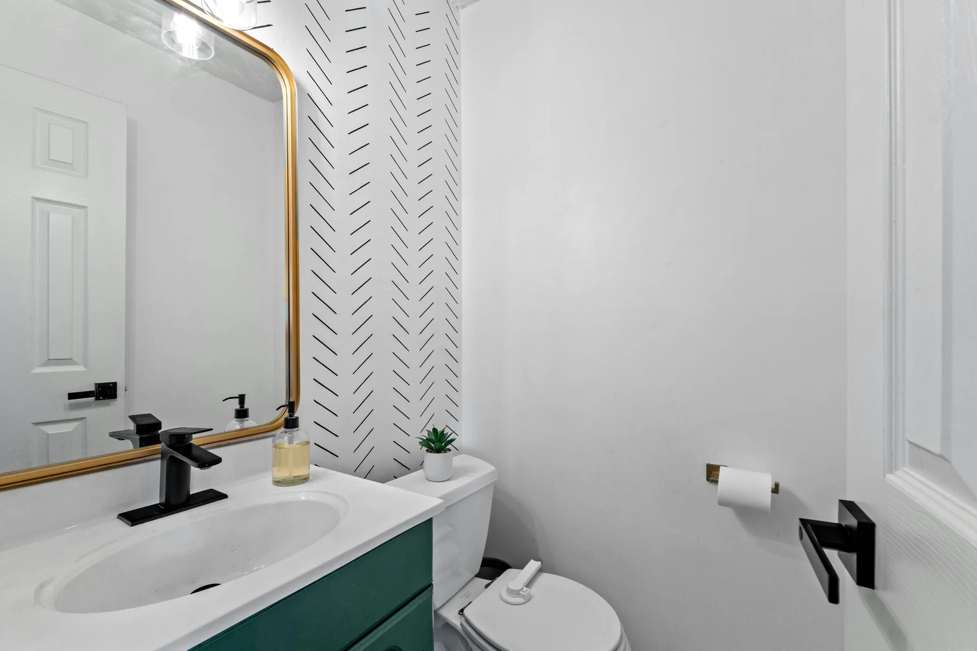 Enchanting Gracywoods Retreat with Pool, Multiple Living Spaces, and Near Domain & Q2 Stadium! photo 26