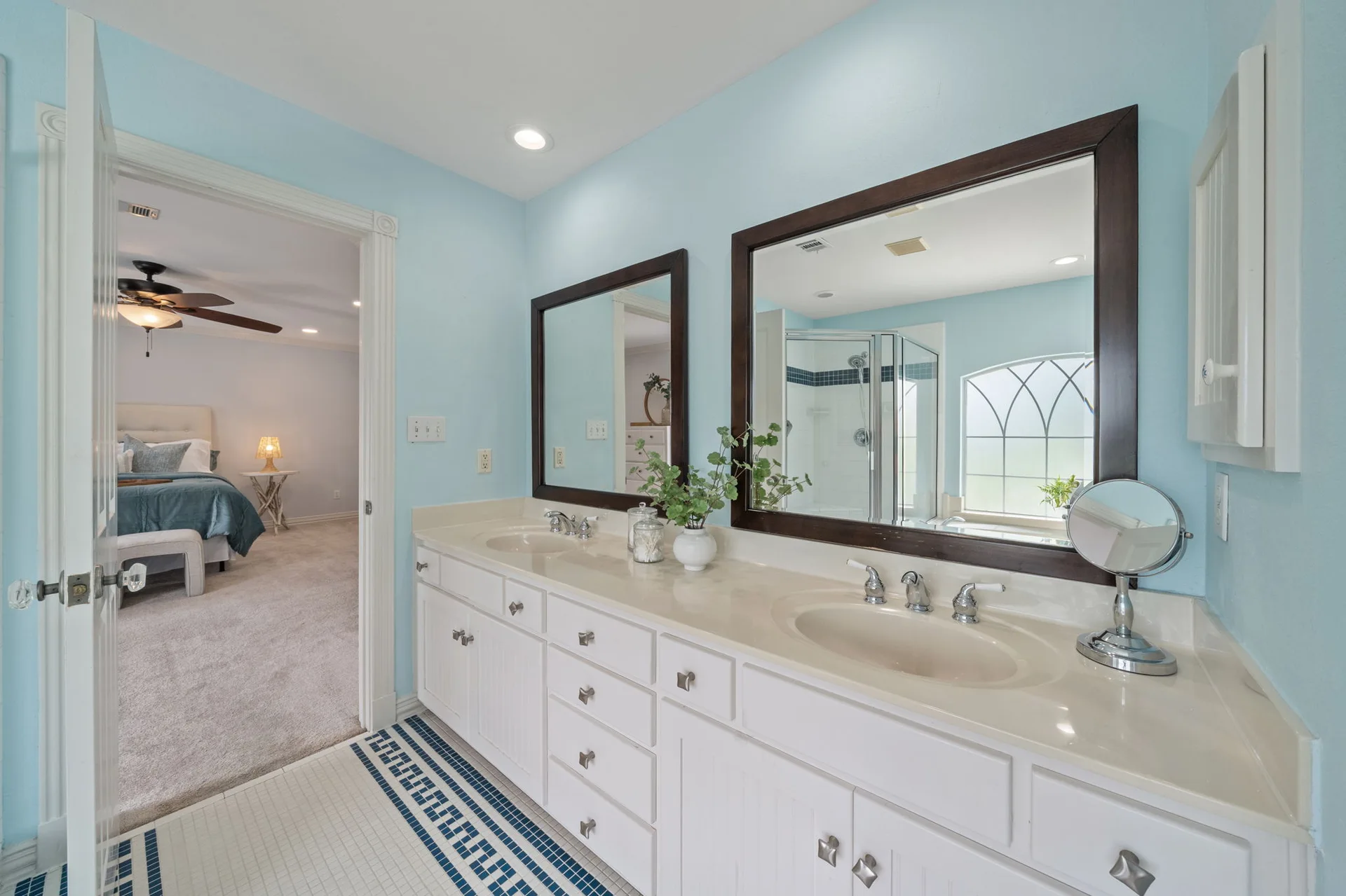 Elegant Colonial Estate in River Place | Walk to Golf, Views for Miles | For Sale or For Lease! photo 20