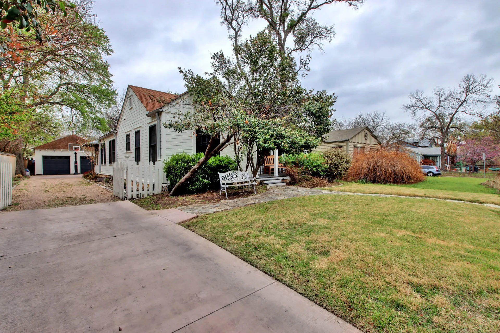 3214 Lafayette Ave photo 4