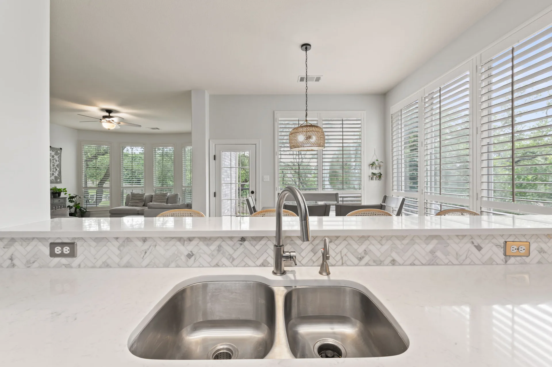 Elegant Cul-de-Sac Retreat in Steiner Ranch with Main-Level Guest Suite photo 21