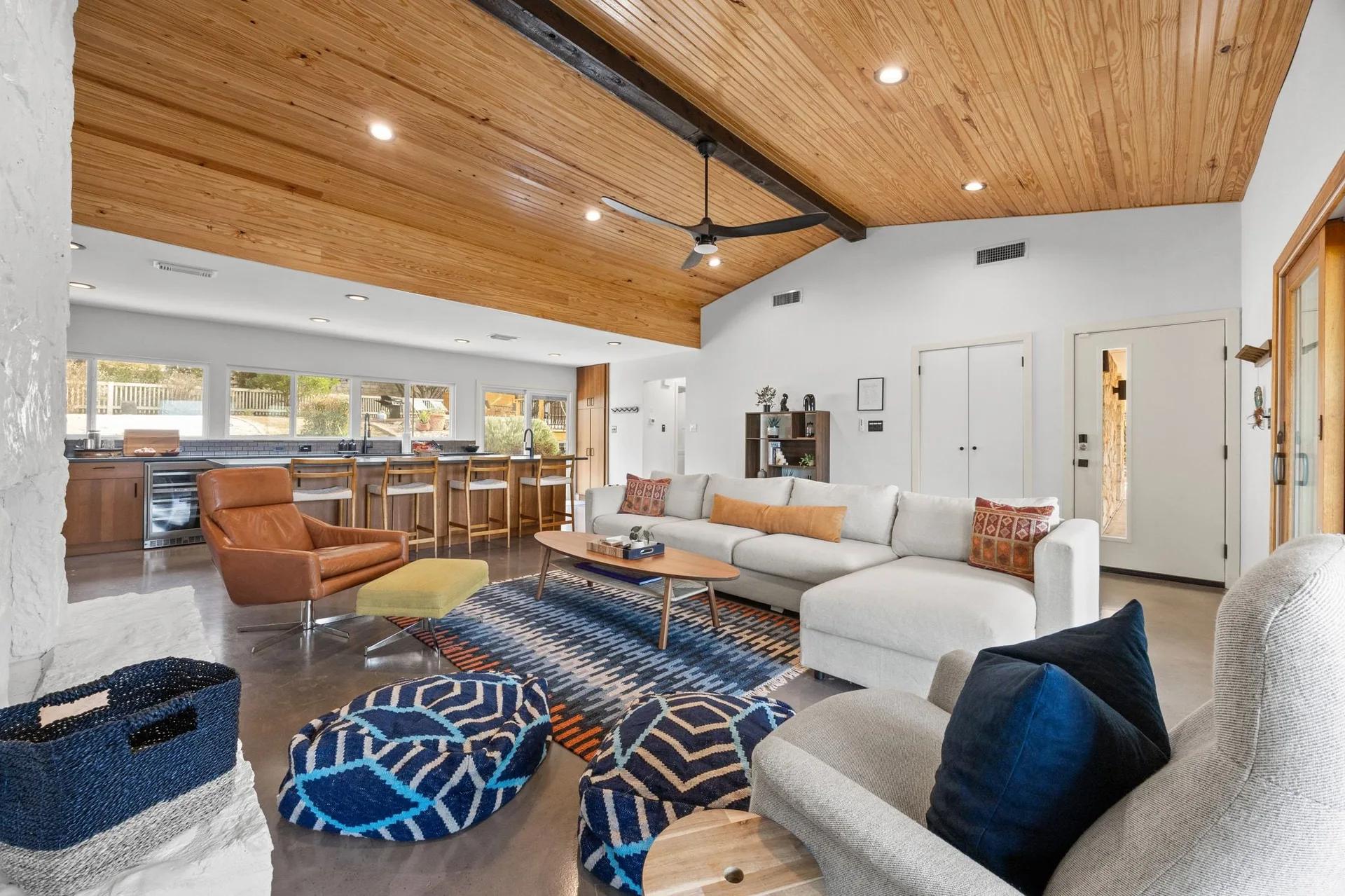 The Ultimate Hilltop Modern Ranch Escape | Upgraded Deck w/ Pool, Panoramic Views, Near Lake Travis and Golf Course photo 9