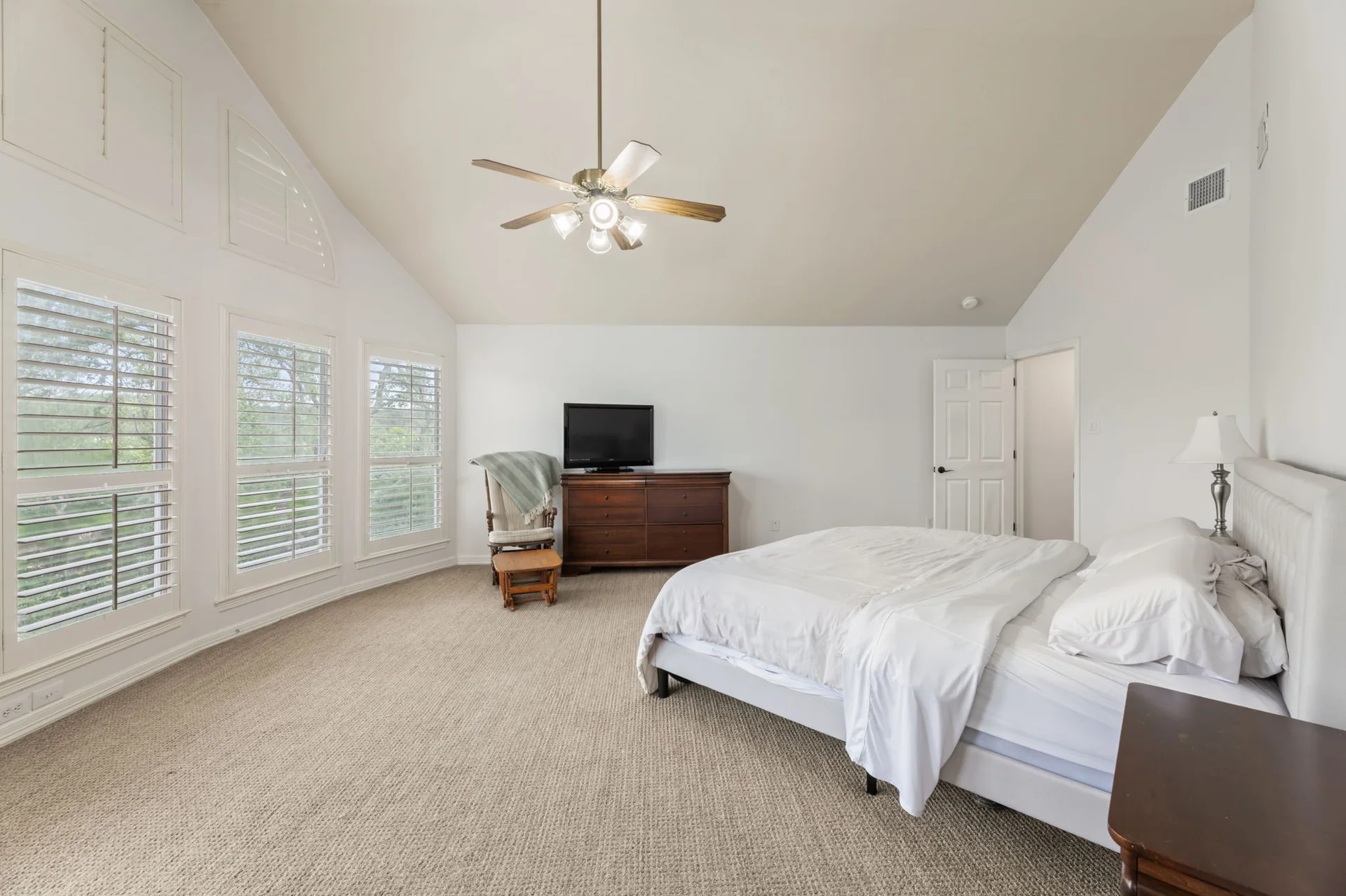 Elegant Cul-de-Sac Retreat in Steiner Ranch with Main-Level Guest Suite photo 23