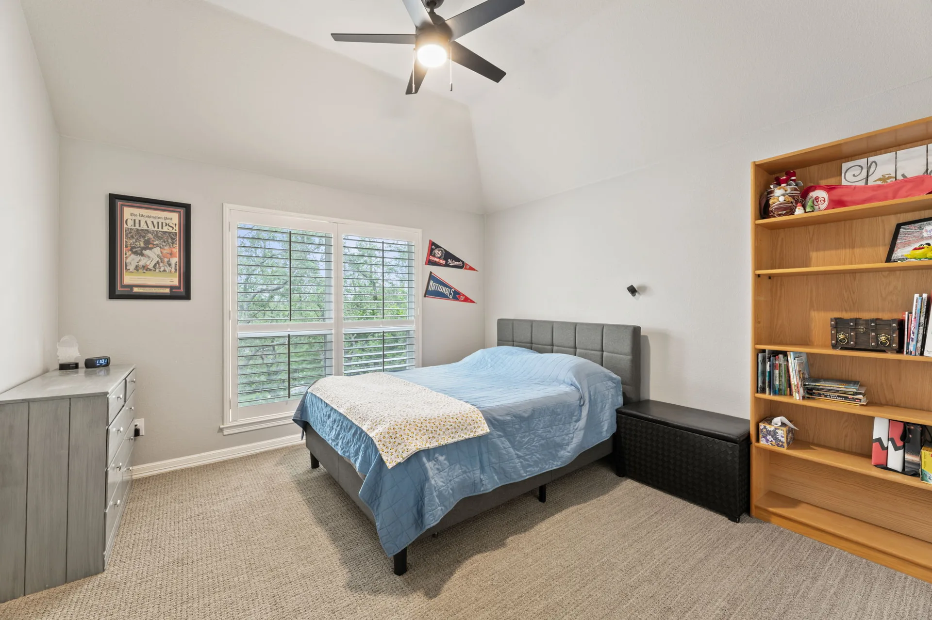 Elegant Cul-de-Sac Retreat in Steiner Ranch with Main-Level Guest Suite photo 31