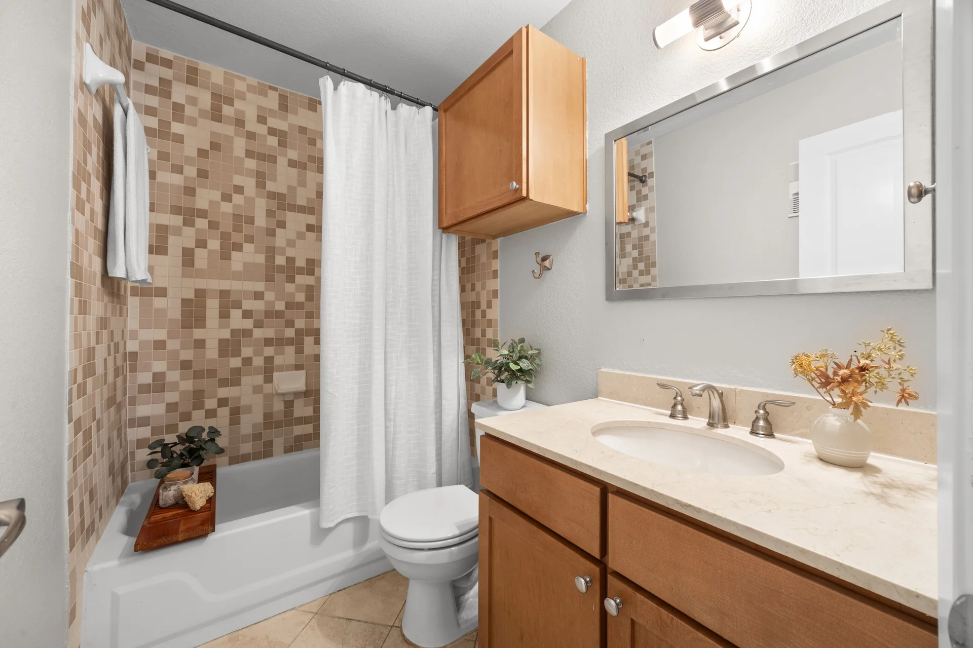 A Top-Floor Retreat in the Heart of 78704 | Two Suites + Fireplace photo 18