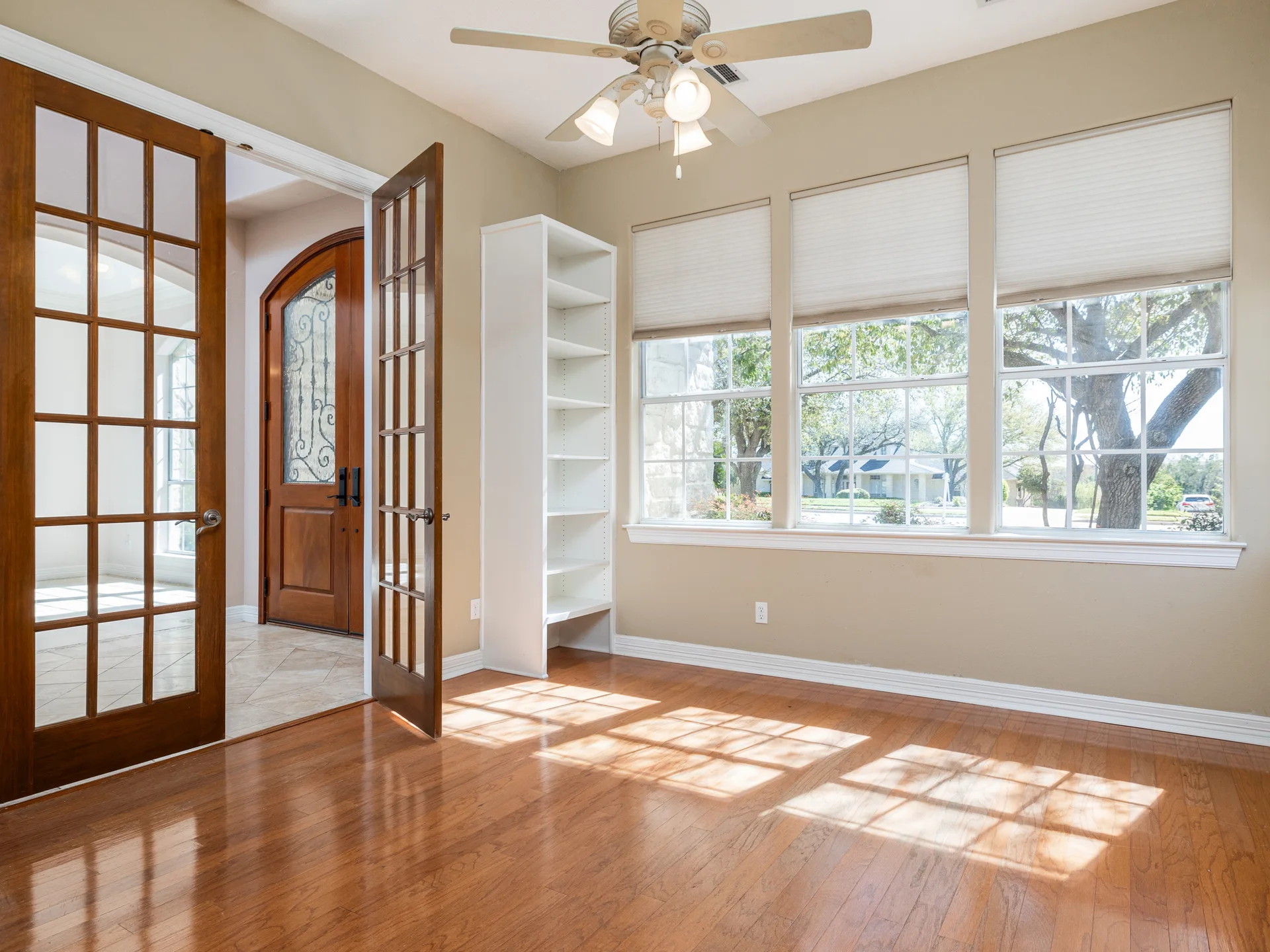 River Place Luxury Lease Opportunity | Pool + Golf Course Views photo 10