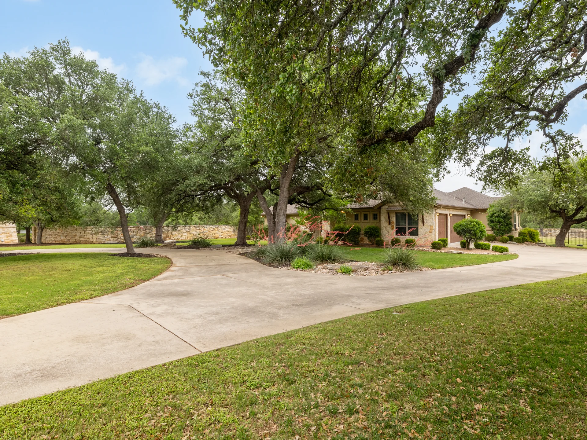 Private 1-Acre Retreat in Beltorre | Single-Story Gem w/ Dual Islands + Outdoor Fireplace photo 40