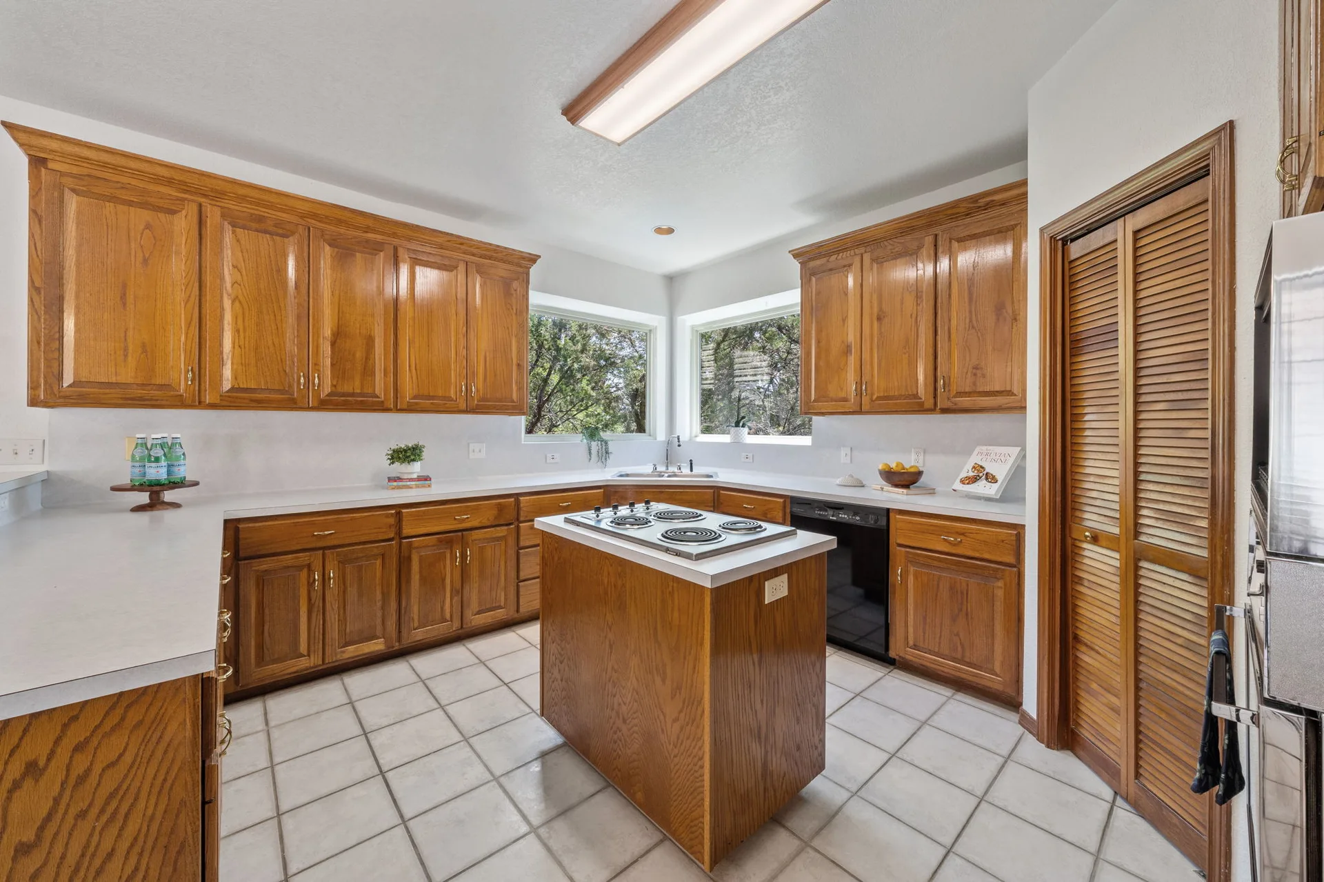 Hidden Lakeway Retreat | Full of Potential + Exclusive Buyer & Agent Incentives photo 13
