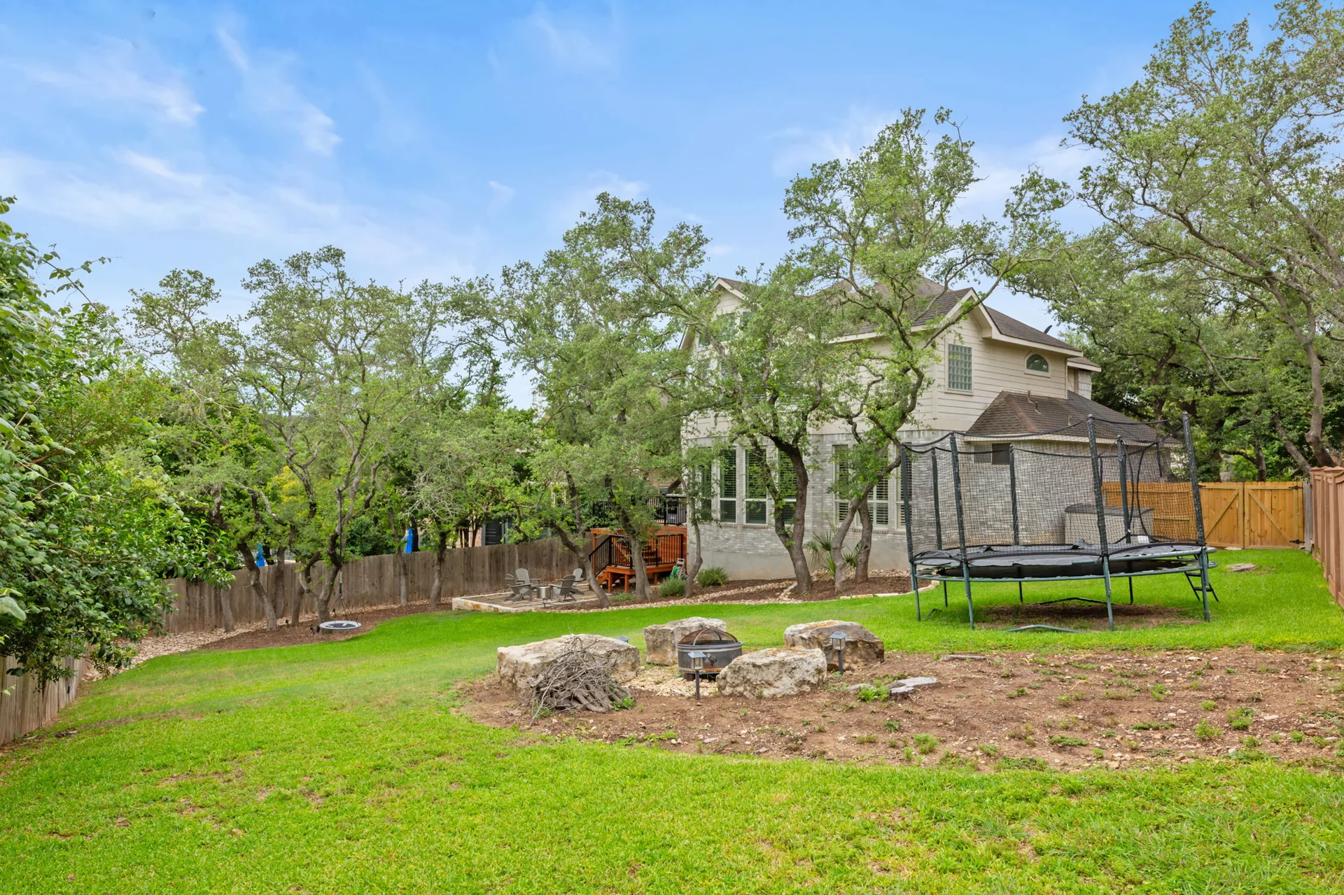 Elegant Cul-de-Sac Retreat in Steiner Ranch with Main-Level Guest Suite photo 38