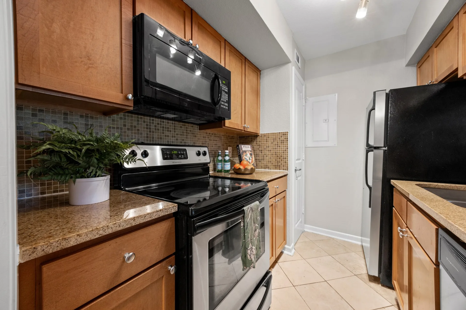 A Top-Floor Retreat in the Heart of 78704 | Two Suites + Fireplace photo 13