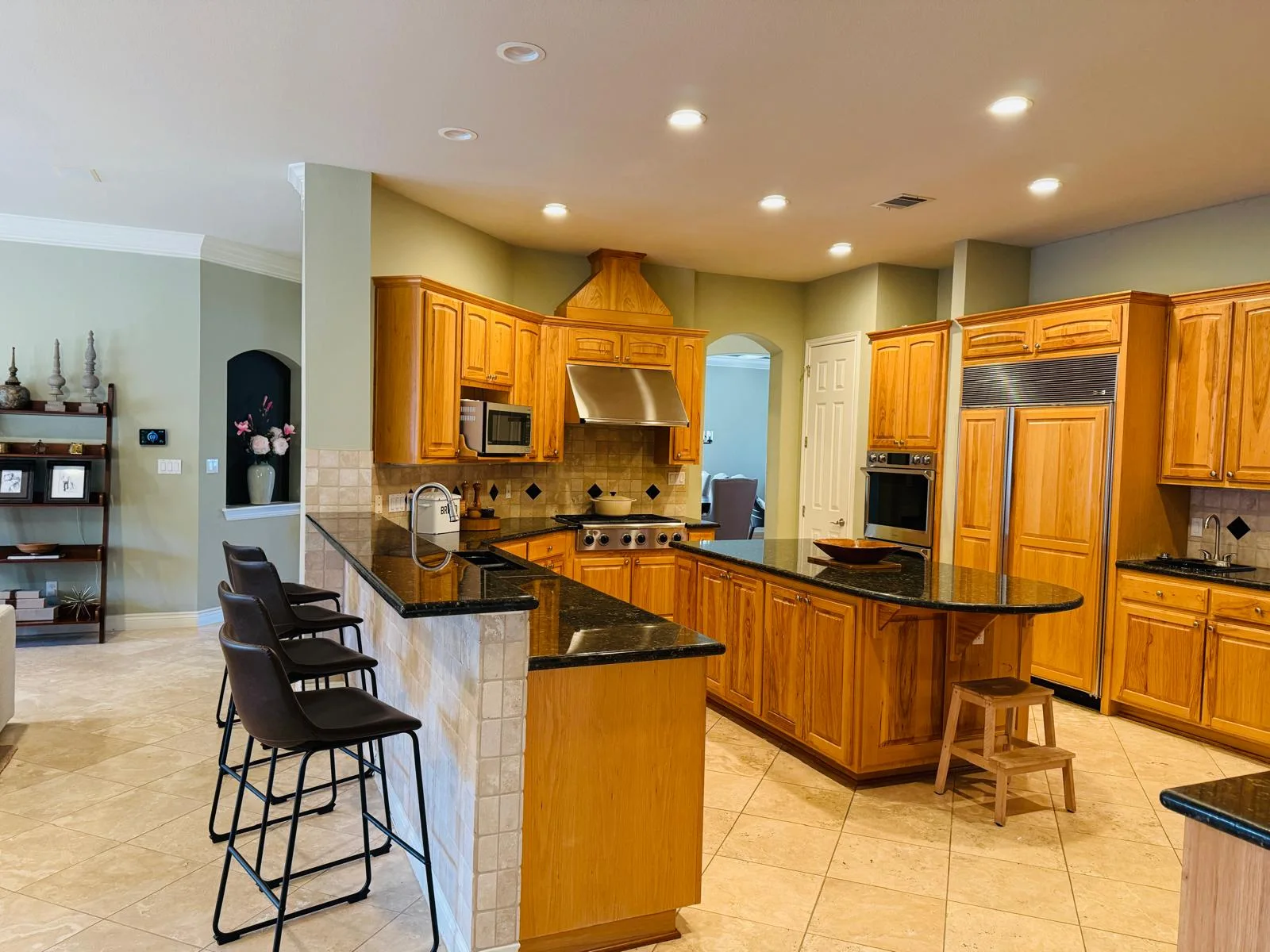 Hill Country Luxury in Westminster Glen Estates photo 16