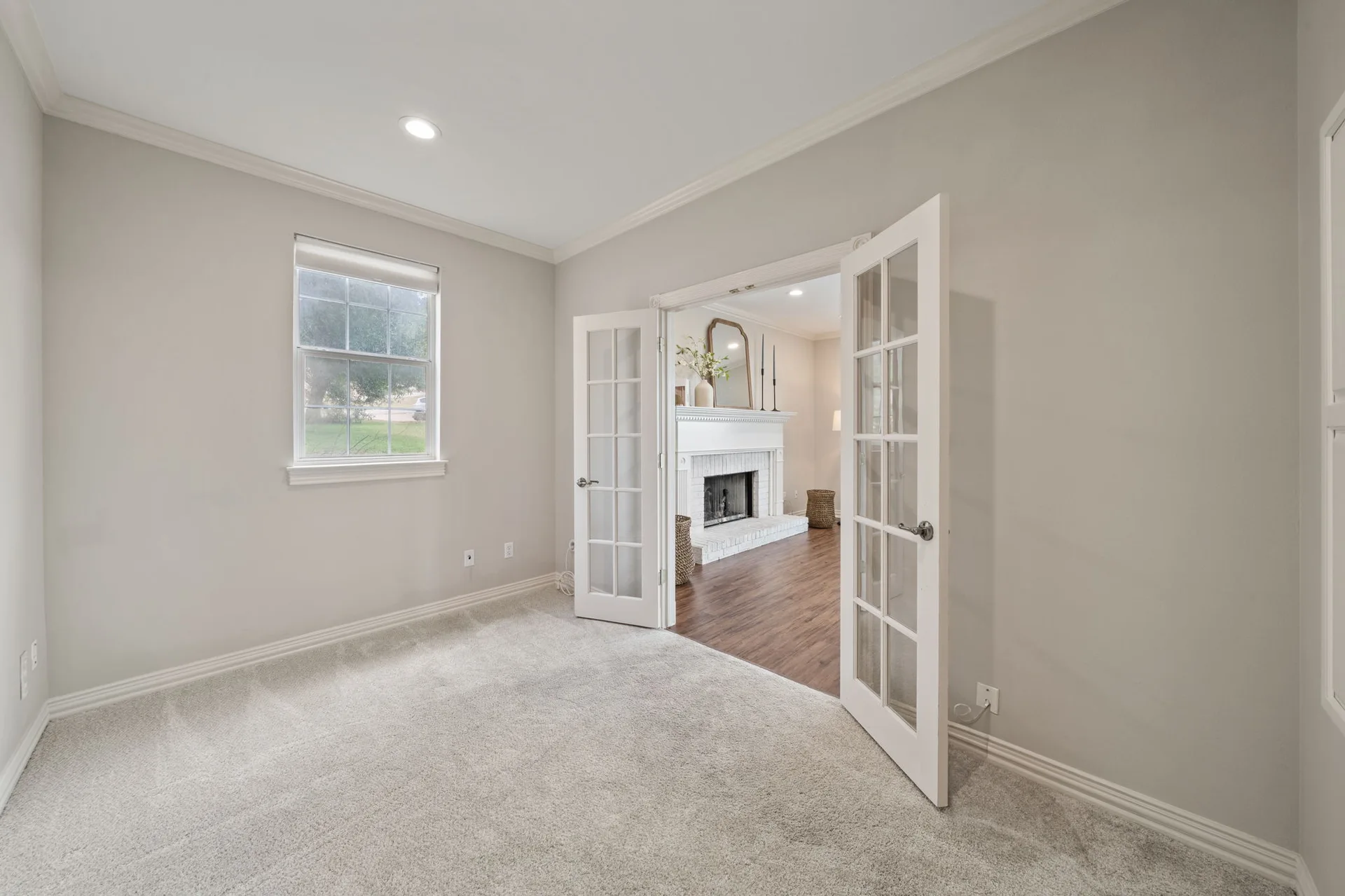Elegant Colonial Estate in River Place | Walk to Golf, Views for Miles | For Sale or For Lease! photo 11