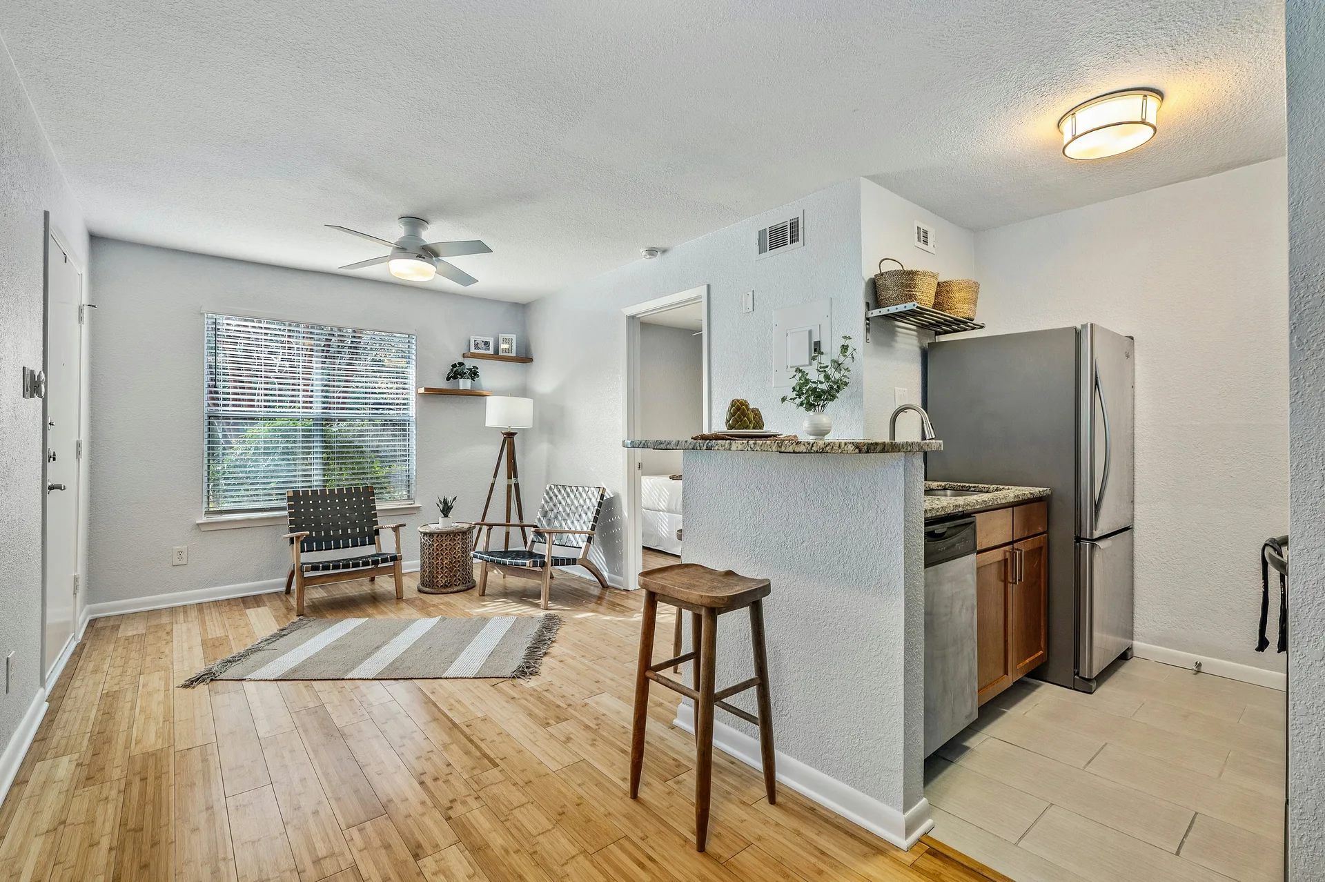 Stylish South Lamar Condo in Gated Ivy Condominiums – Prime Location with Top-Tier Amenities! photo 8