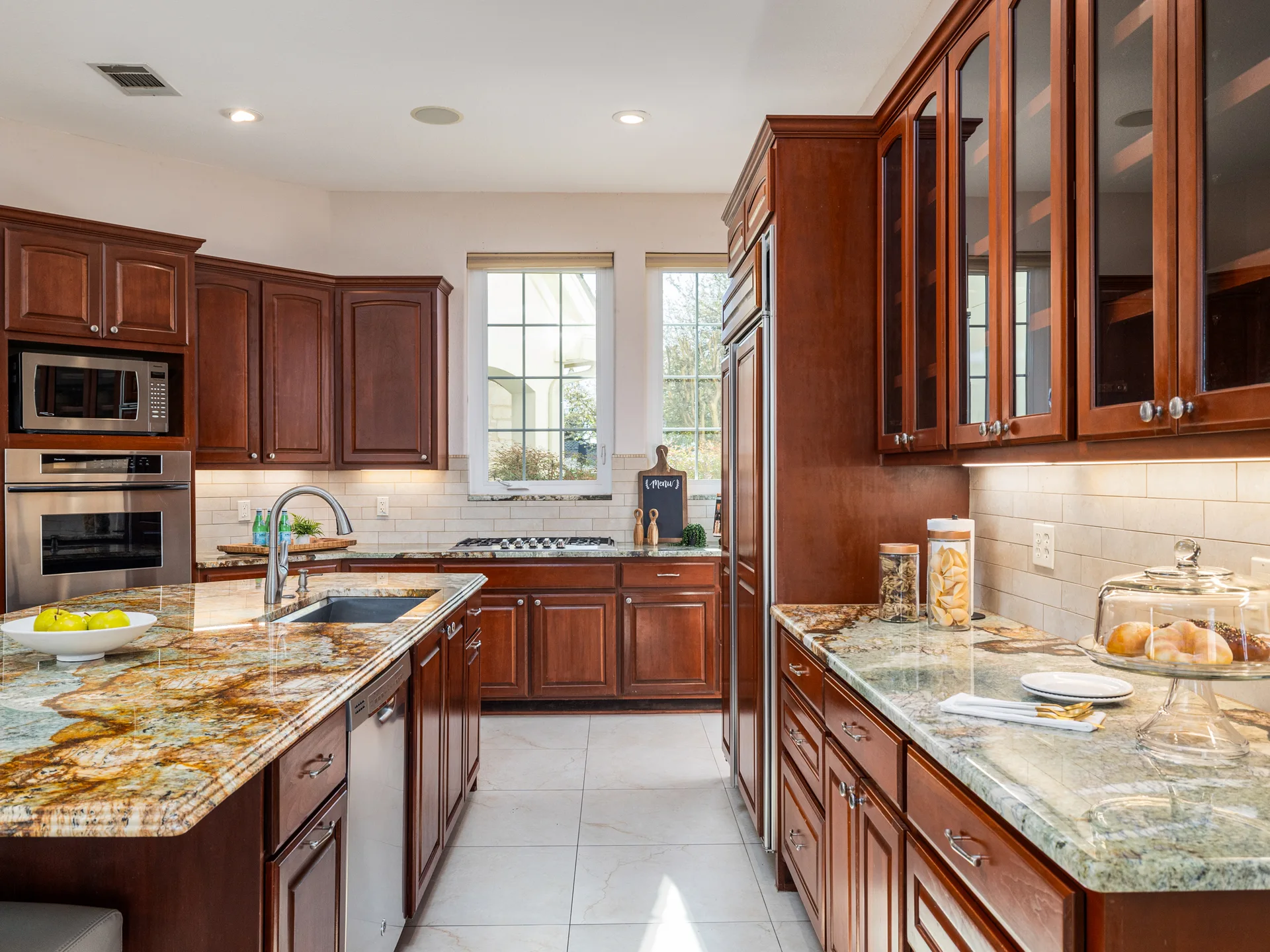 River Place Luxury Lease Opportunity | Pool + Golf Course Views photo 16