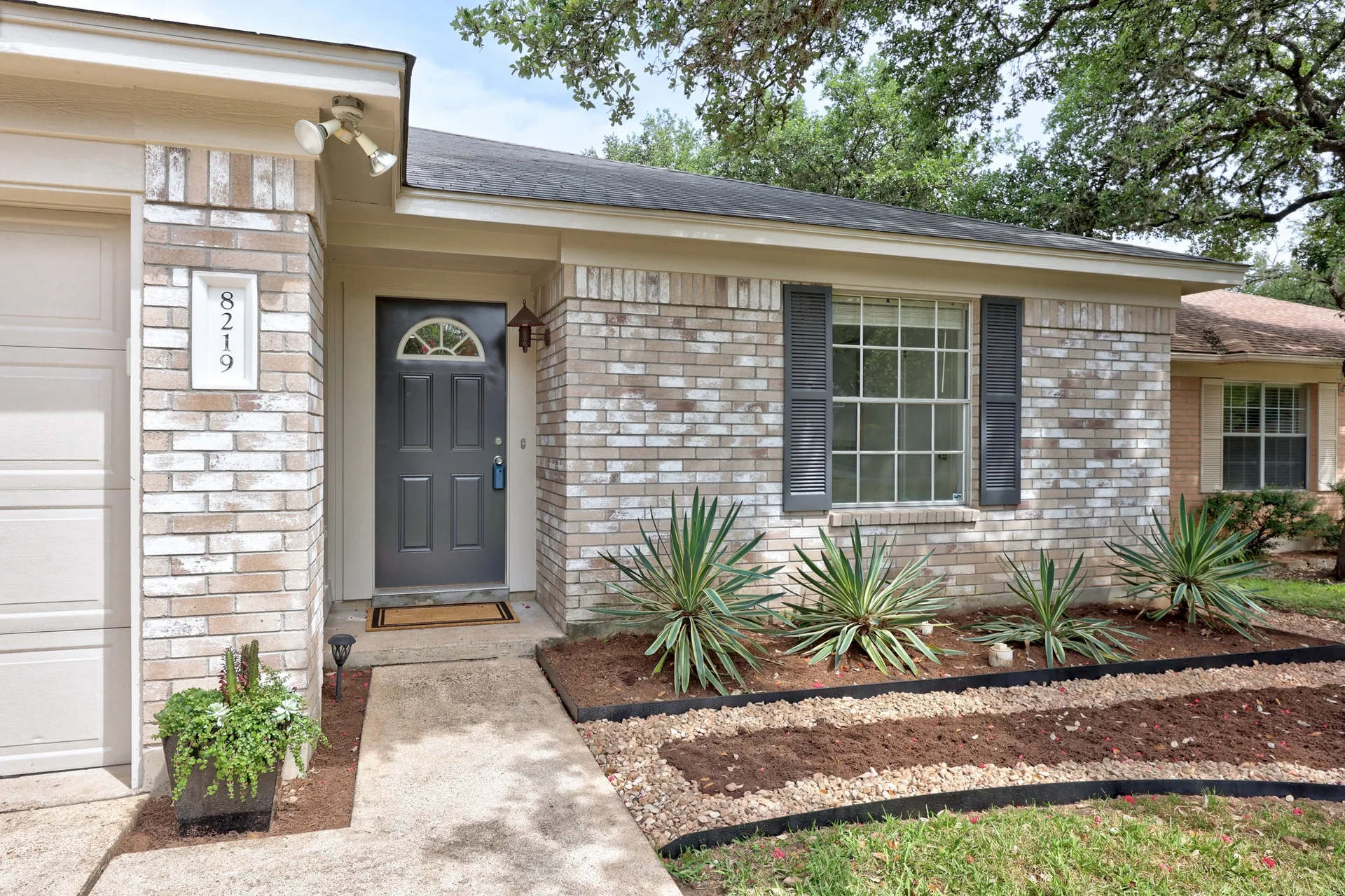 Beautifully-Updated Home in Desirable Maple Run | New Fencing & Major Upgrades photo 32
