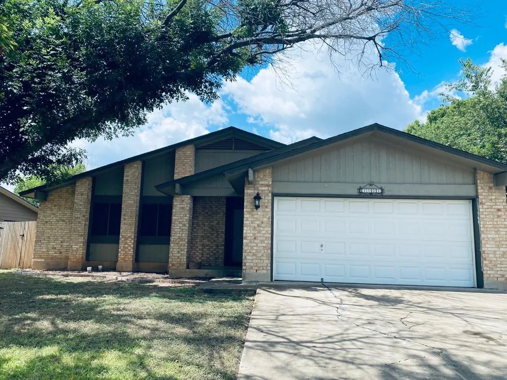 Vaulted Ceilings, Cozy Fireplace & No Carpet | Charming Round Rock 1-Story photo 2
