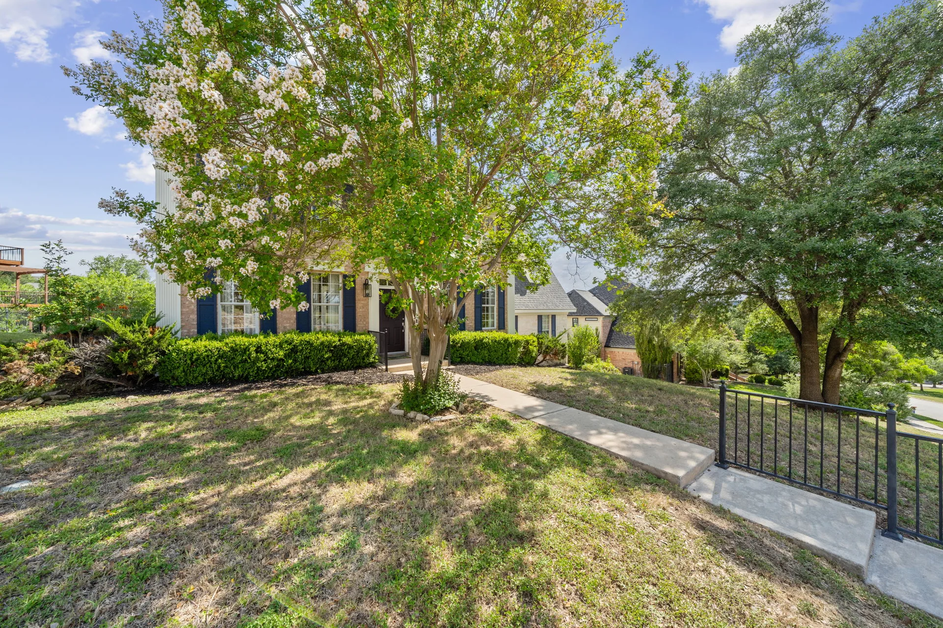 Elegant Colonial Estate in River Place | Walk to Golf, Views for Miles | For Sale or For Lease! photo 35