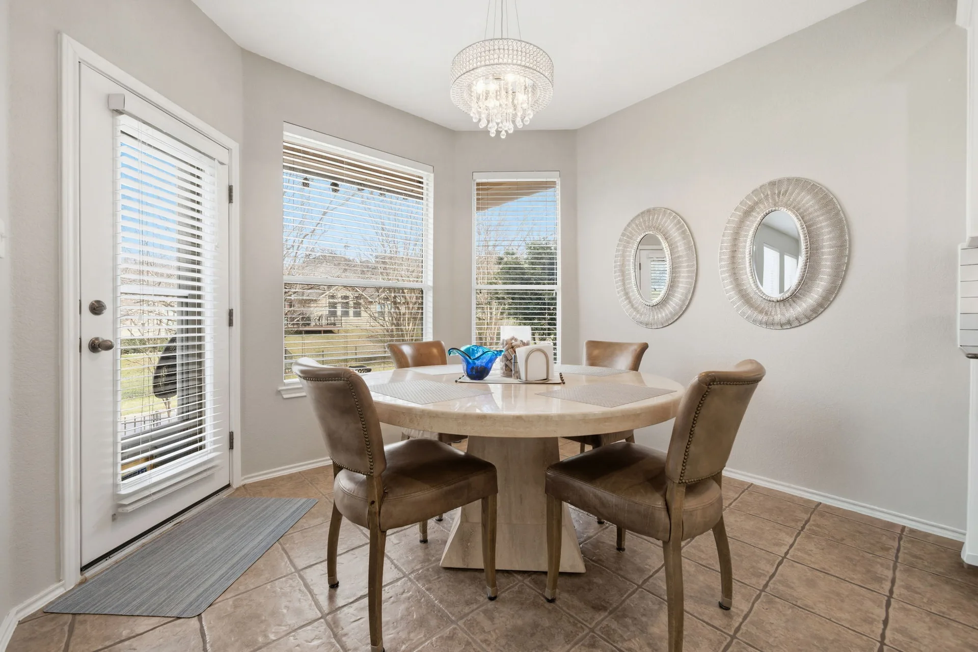 Elegantly Updated Lakeway Retreat w/ New Roof photo 17