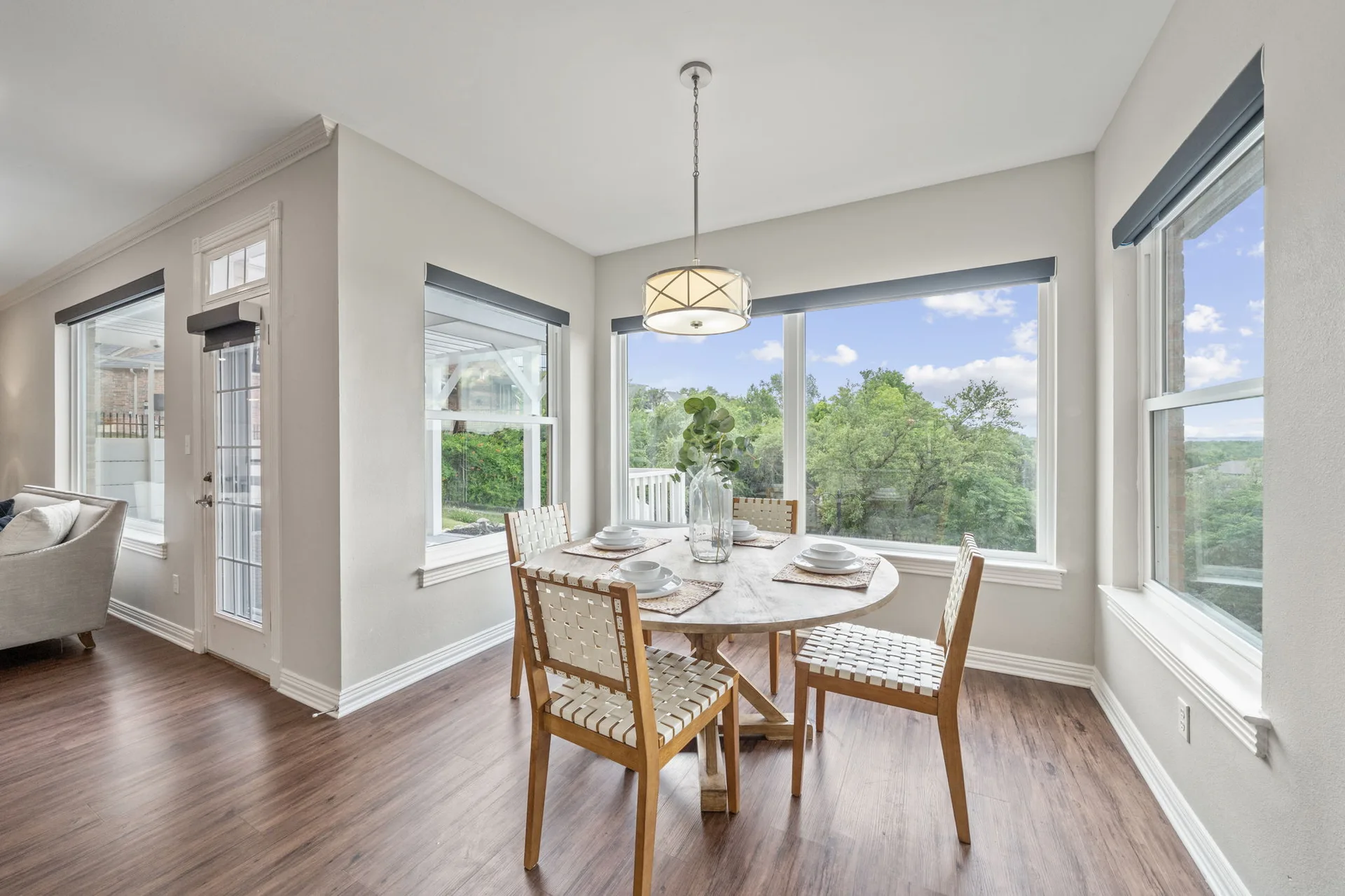 Elegant Colonial Estate in River Place | Walk to Golf, Views for Miles | For Sale or For Lease! photo 12