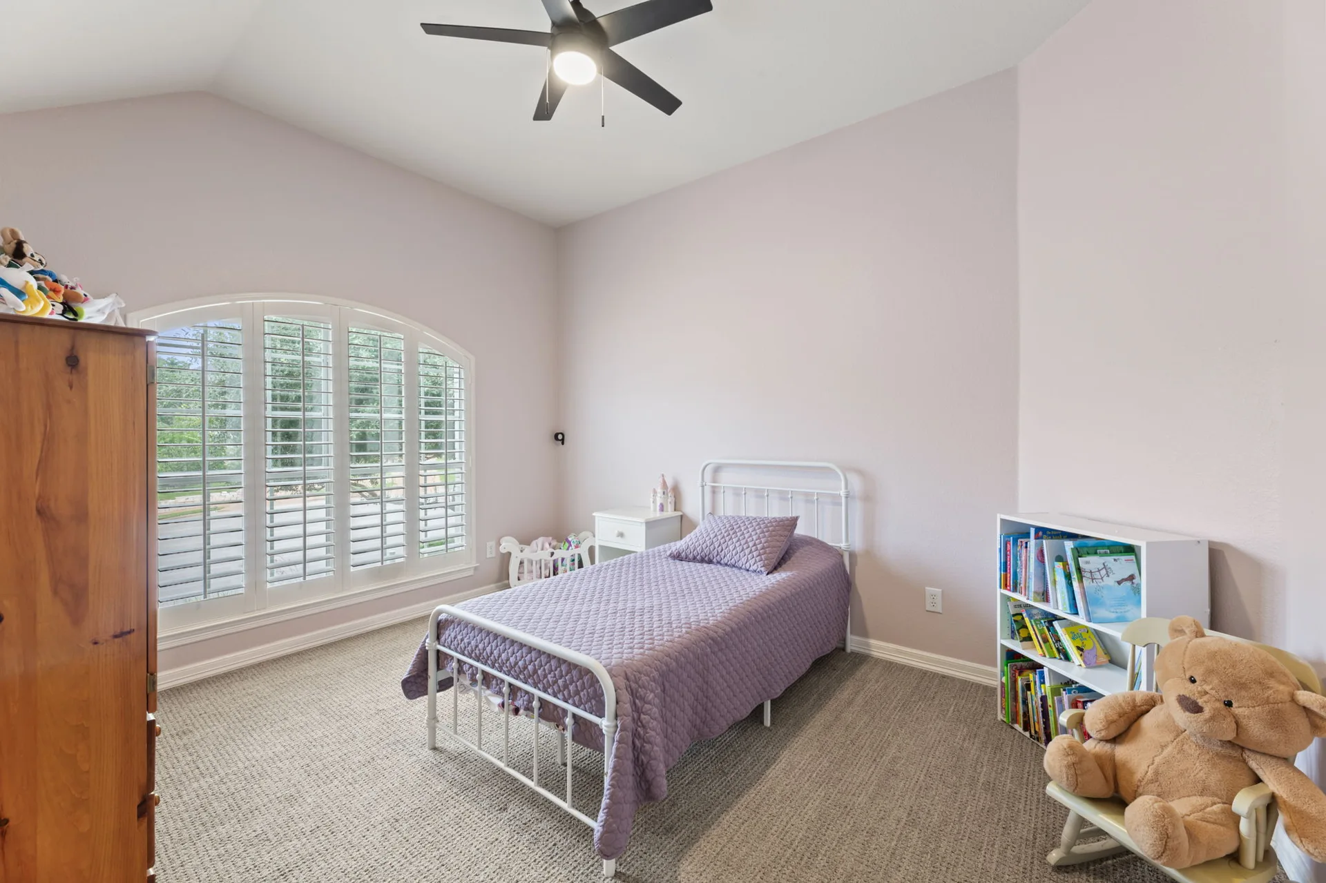 Elegant Cul-de-Sac Retreat in Steiner Ranch with Main-Level Guest Suite photo 26