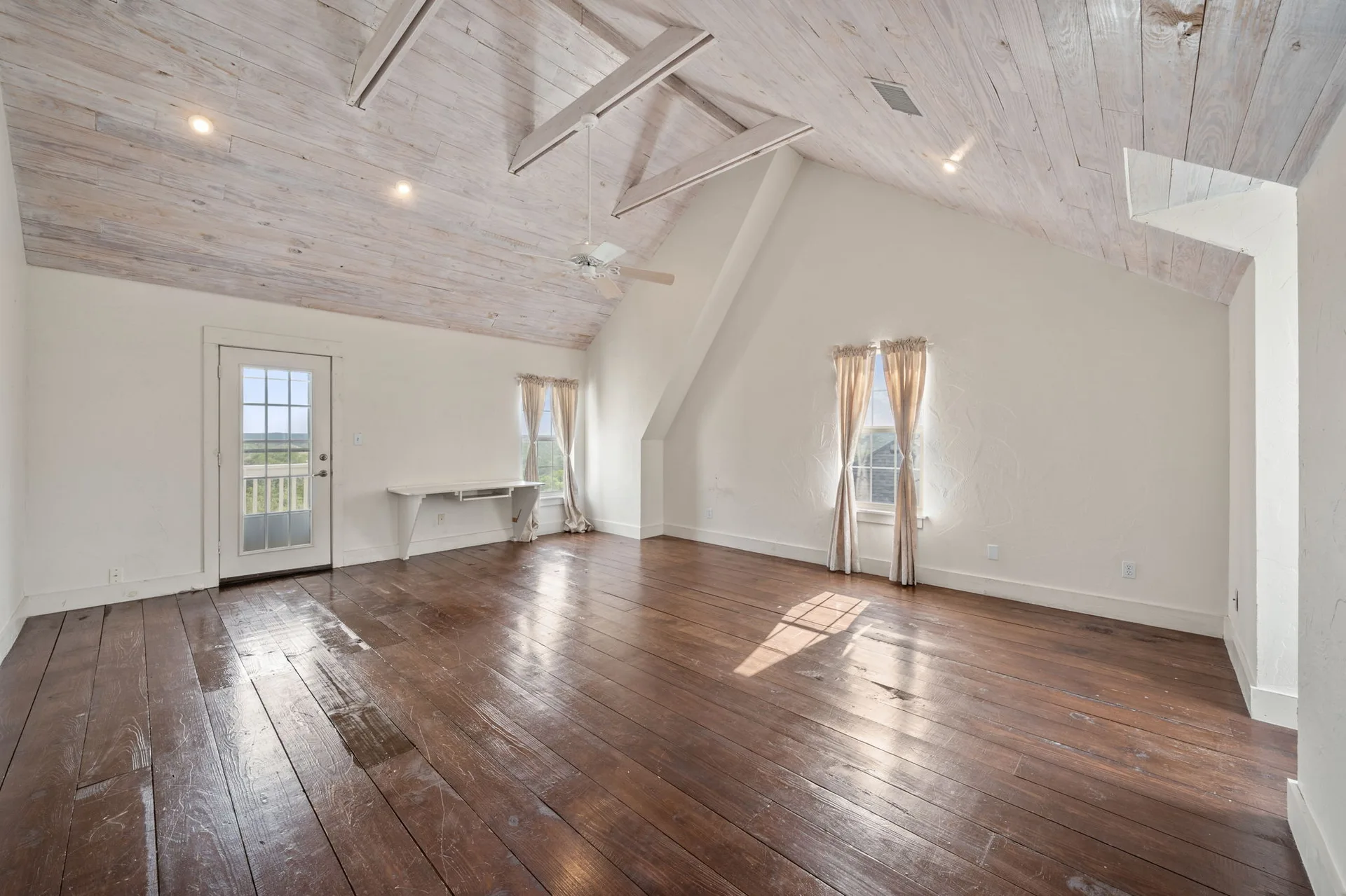 Elegant Colonial Estate in River Place | Walk to Golf, Views for Miles | For Sale or For Lease! photo 27