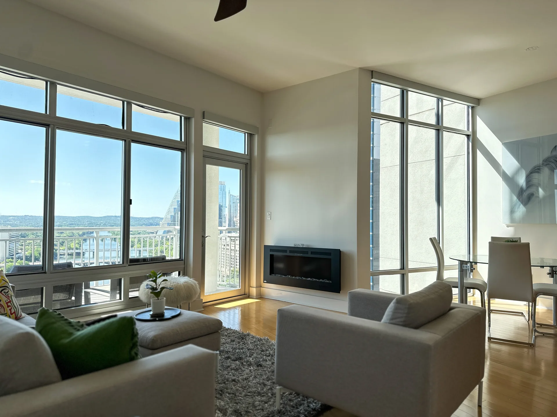 Rare SW Corner Condo w/ Unobstructed Lady Bird Lake Views | The Shore photo 5