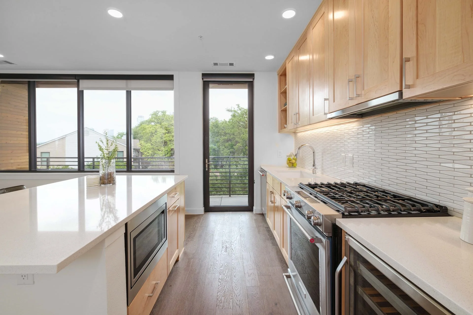 900 S 1st St #405, Austin, Texas 78704 photo 7