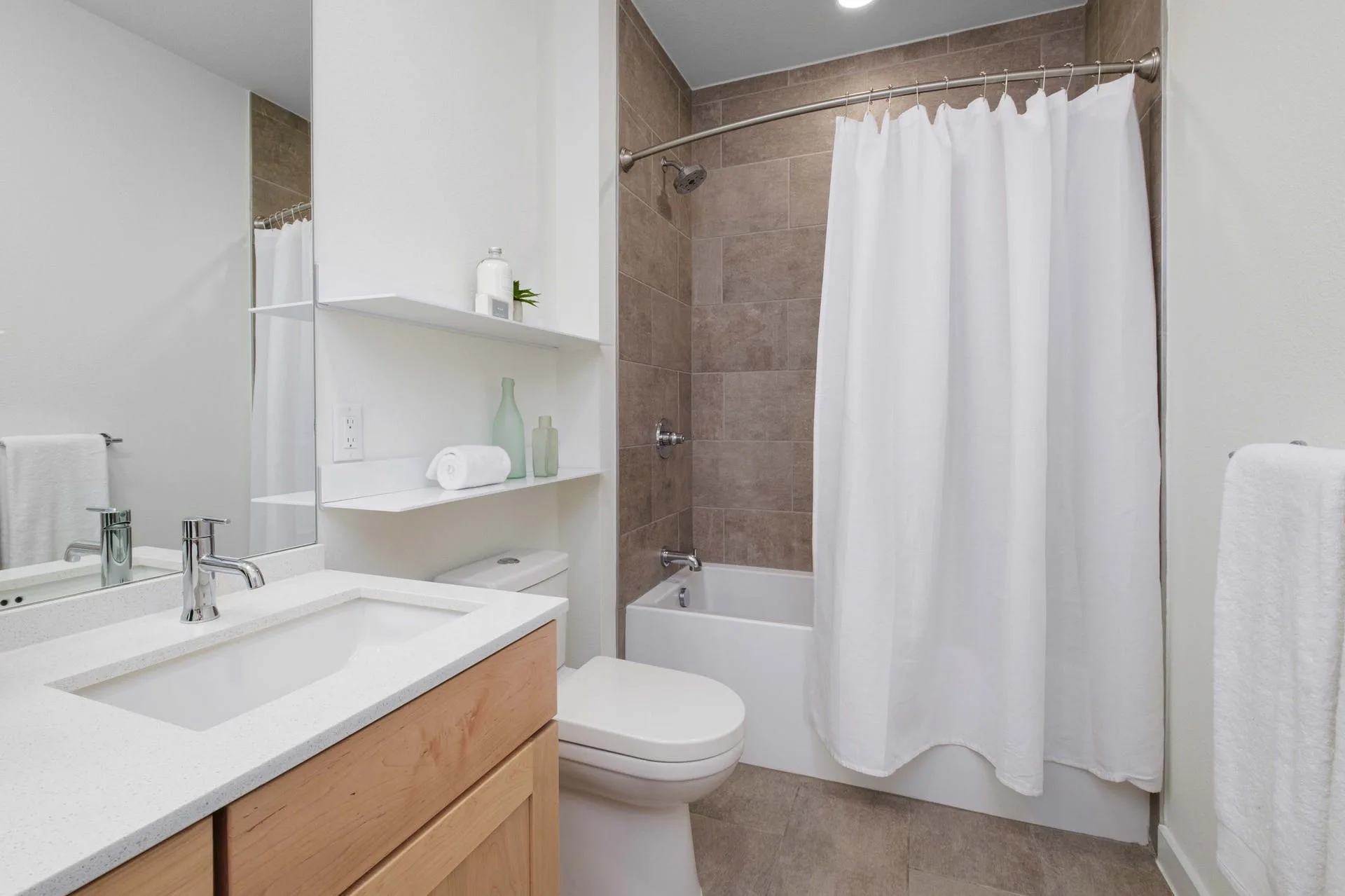 900 S 1st St #405, Austin, Texas 78704 photo 14