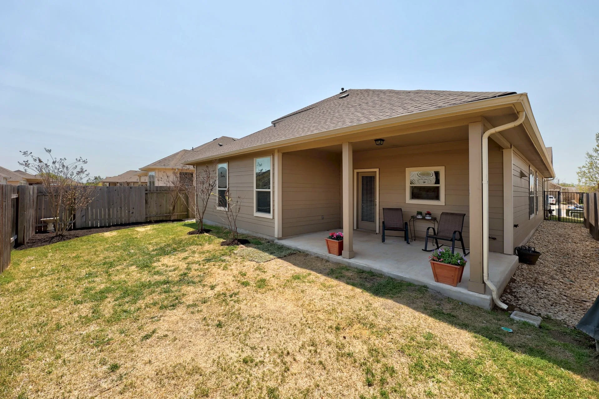 141 Serrano St, Georgetown, Texas 78628 photo 9