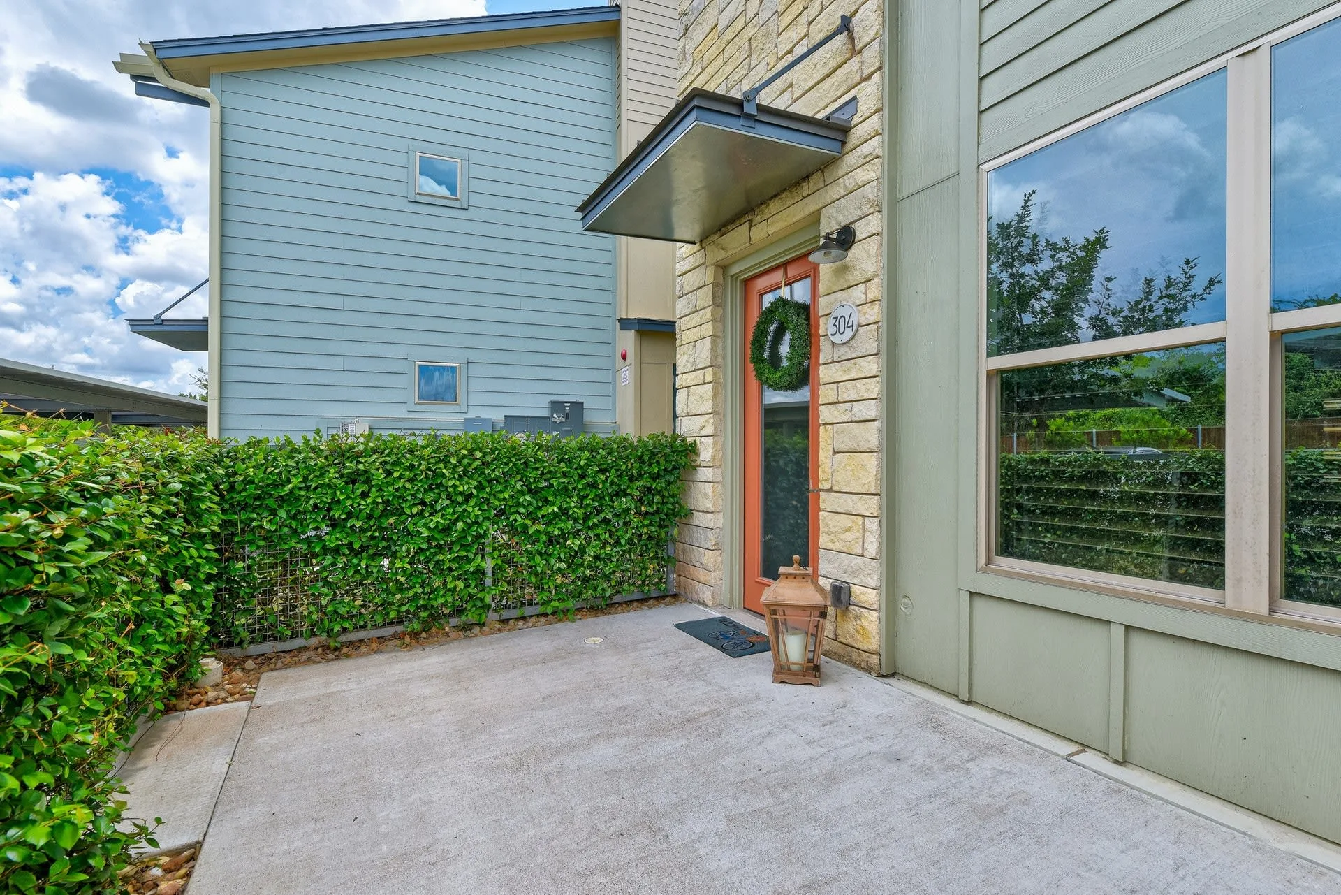 7805 Cooper Ln,# 304 photo 5