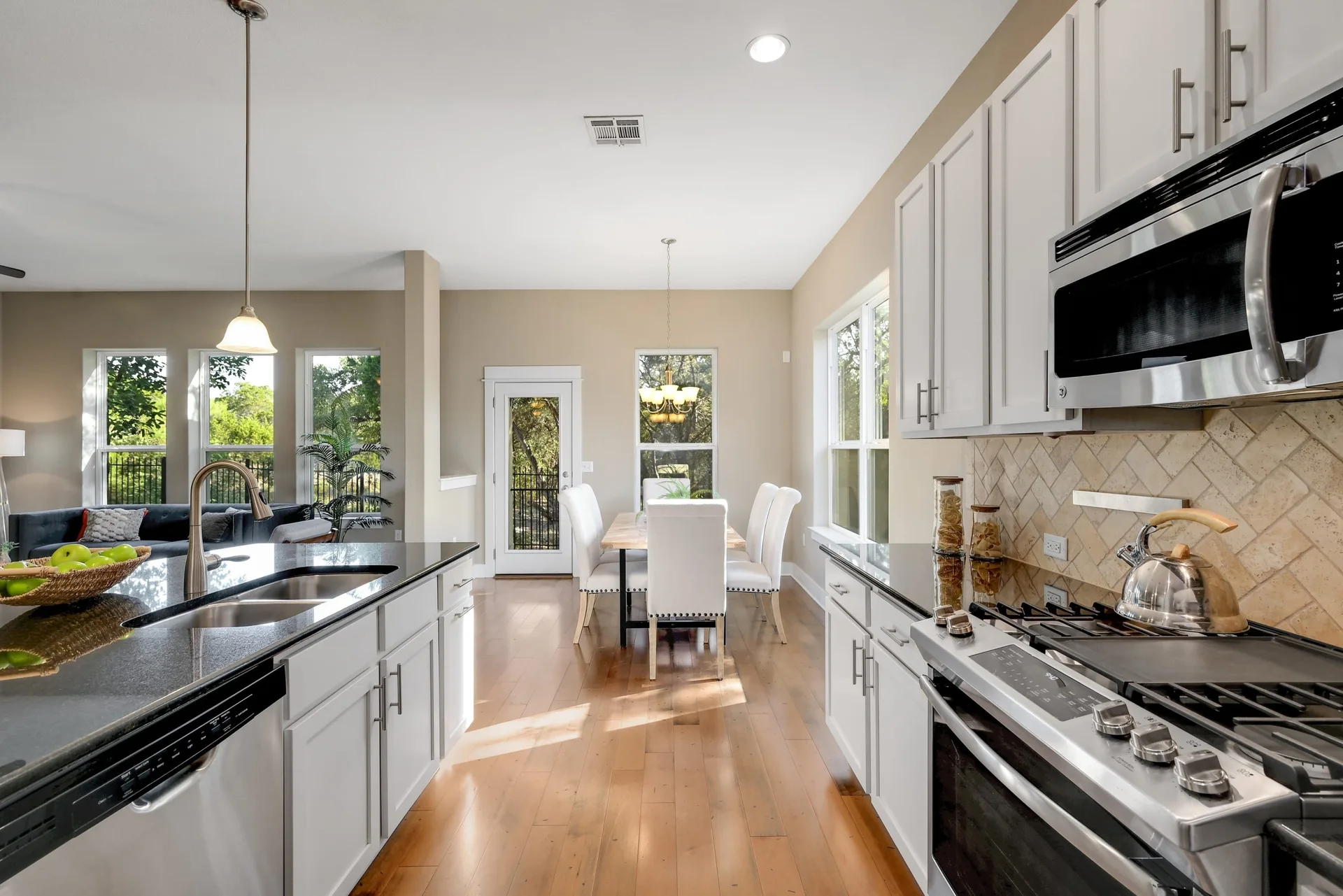 712 Waterfall Way photo 13