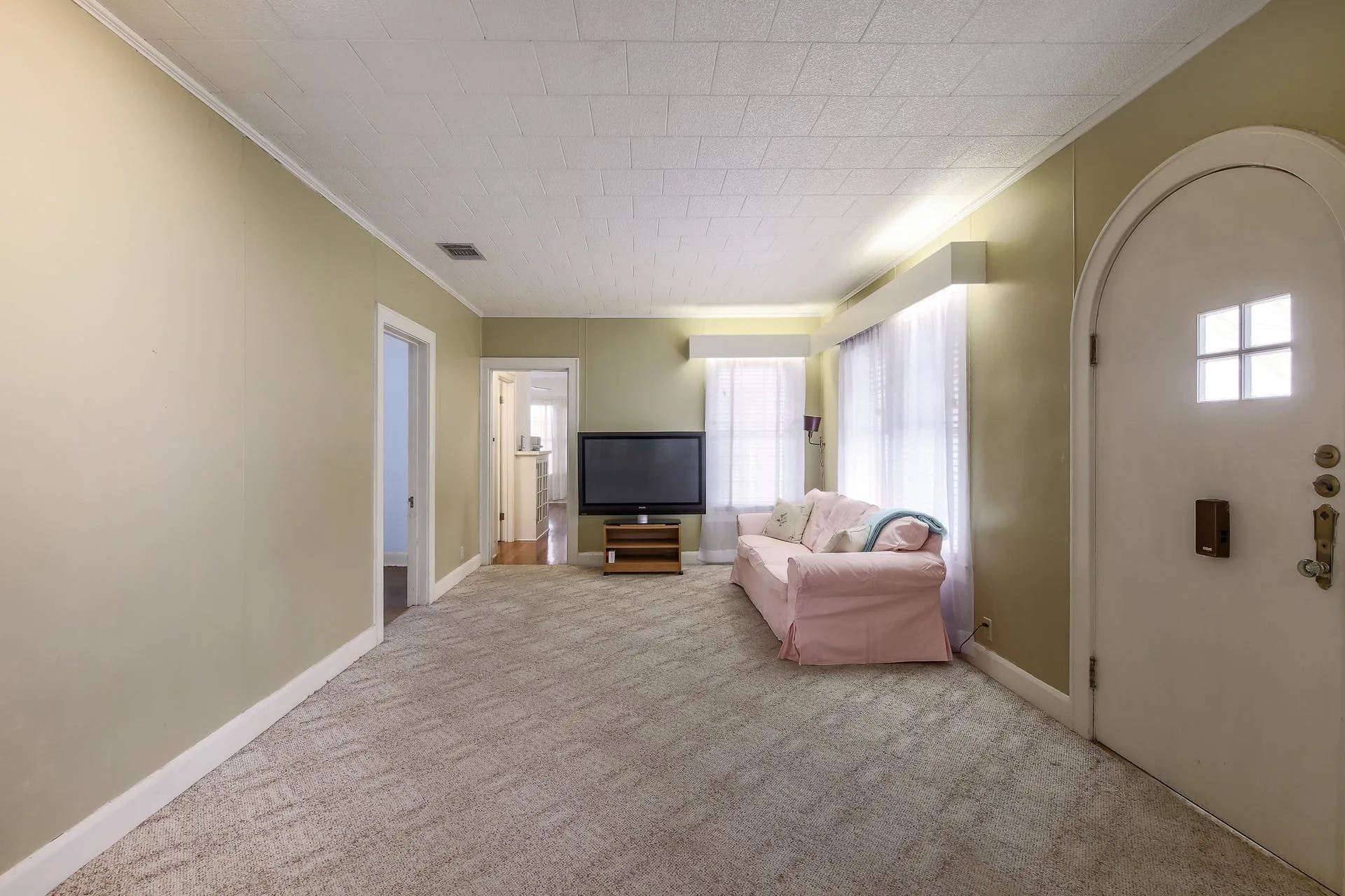 1202 Sloan St photo 6