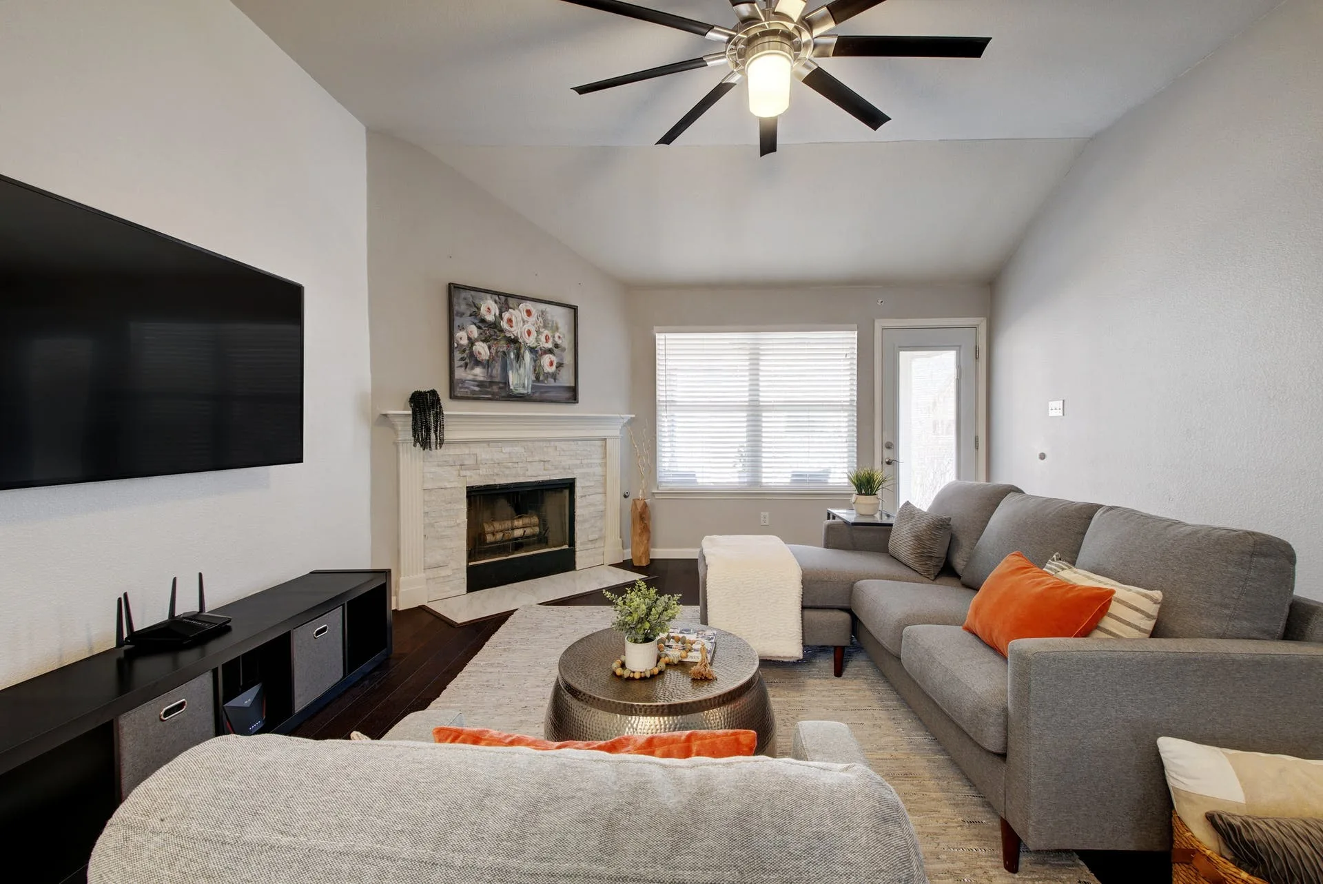 2415 Candle Ridge Trl, Georgetown, Texas 78626 photo 2