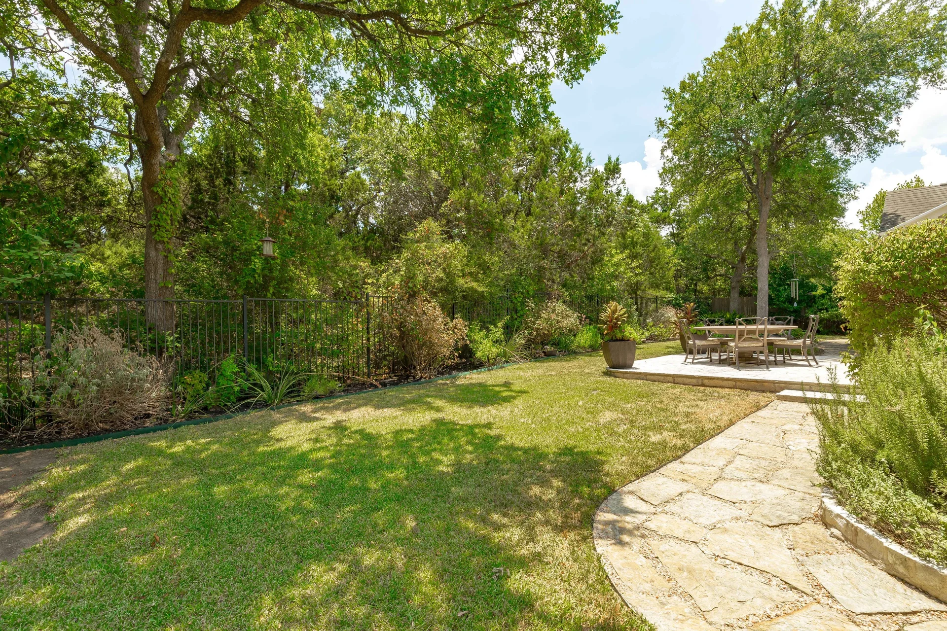 1204 Andrew CV photo 31