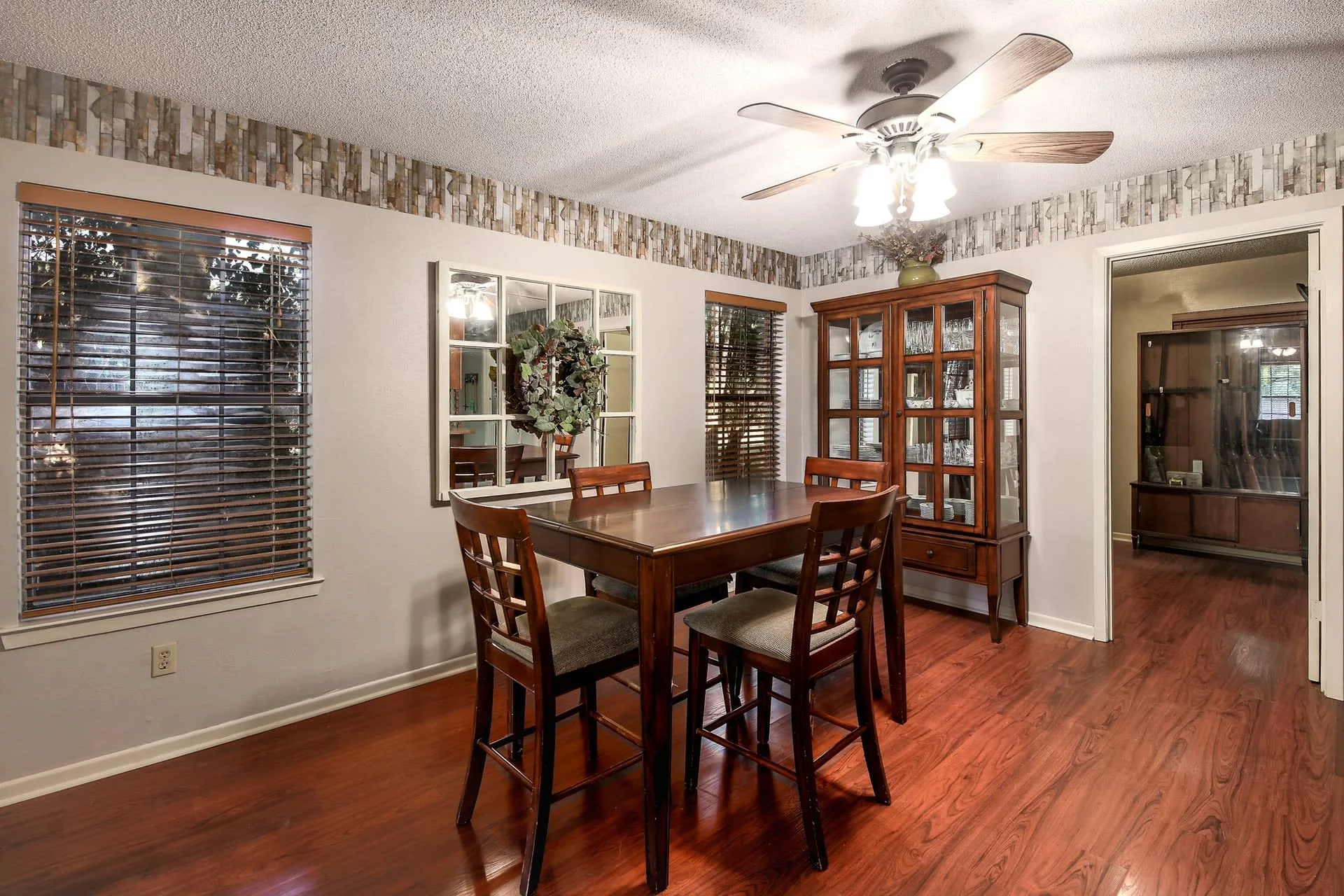 509 Hosack St photo 9
