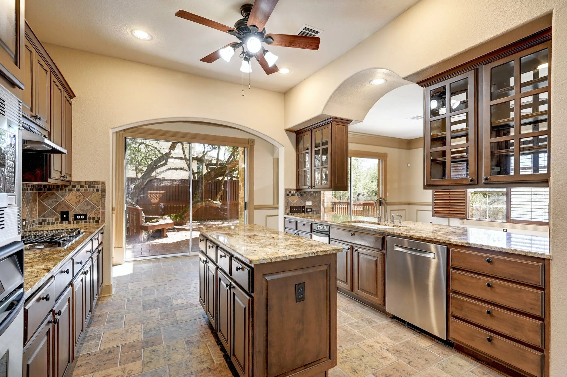 7217 Lapin Cv, Austin, Texas 78739 photo 2