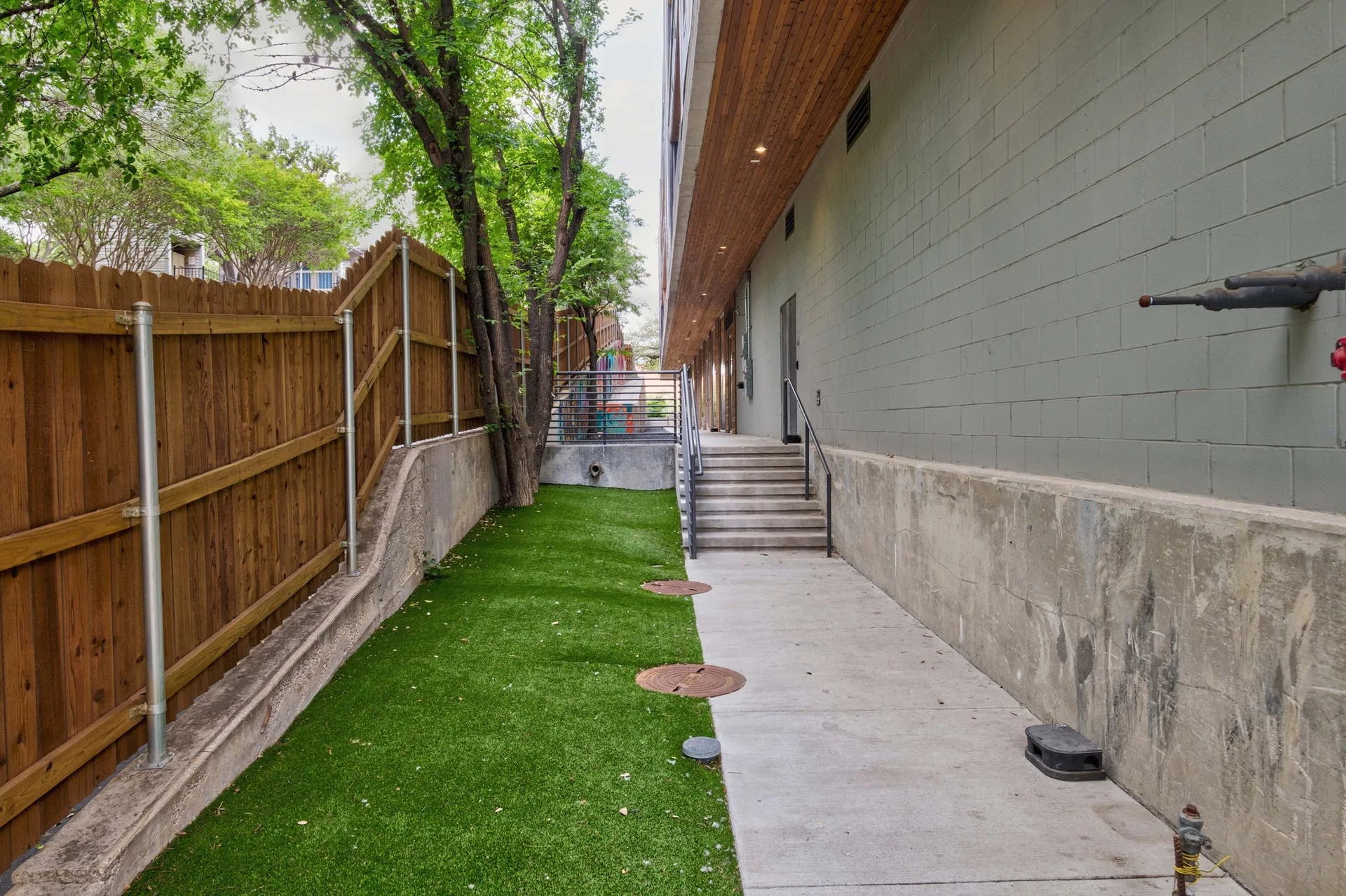 900 S 1st St #405, Austin, Texas 78704 photo 19