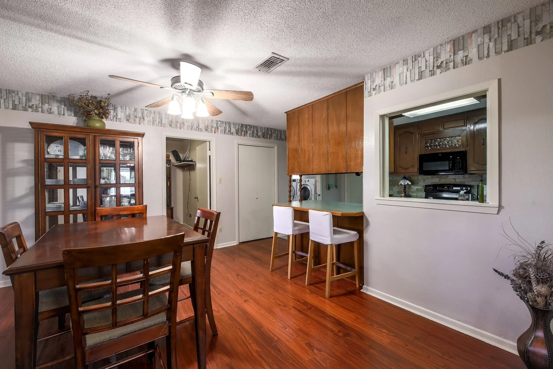 509 Hosack St photo 10