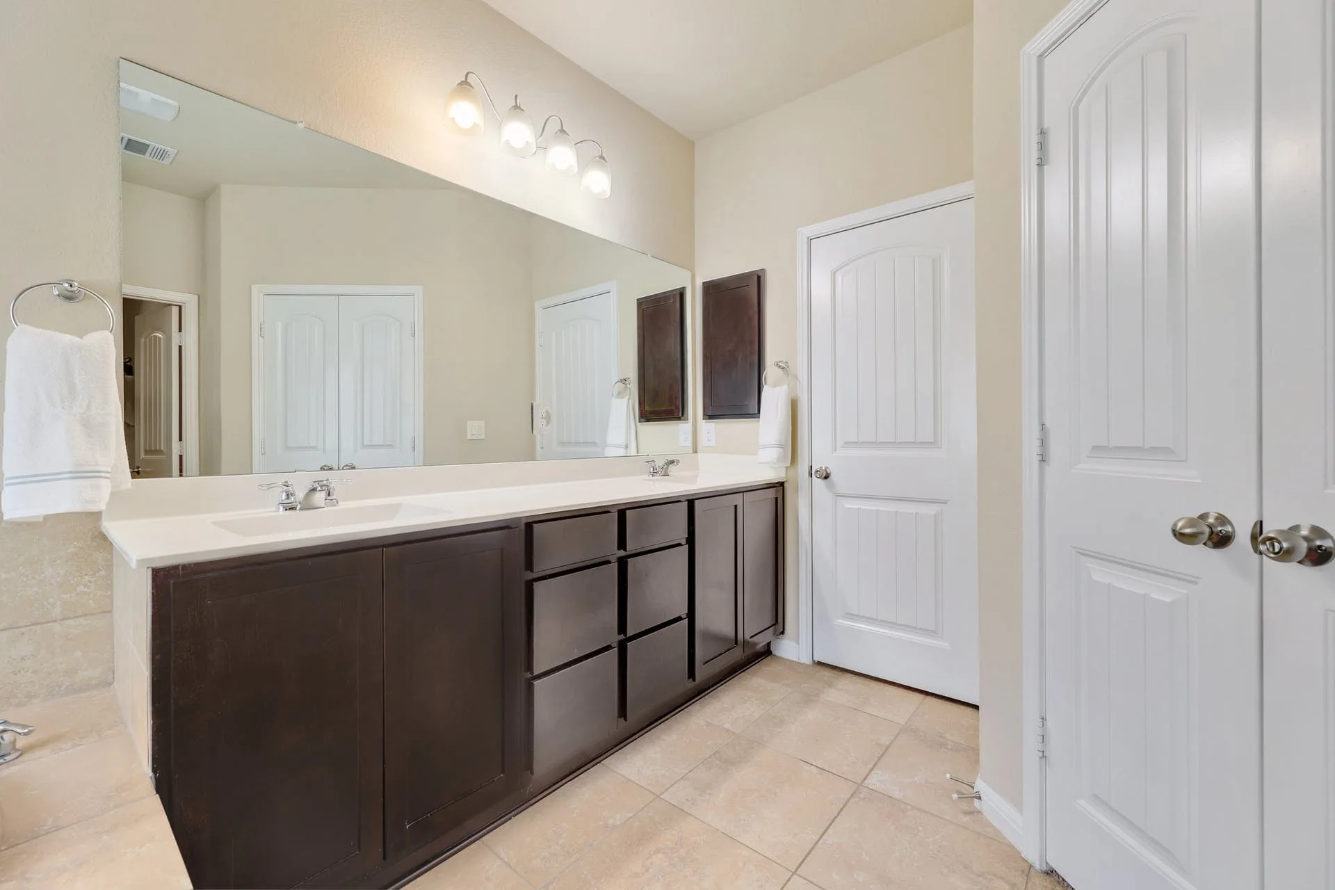 141 Serrano St, Georgetown, Texas 78628 photo 22
