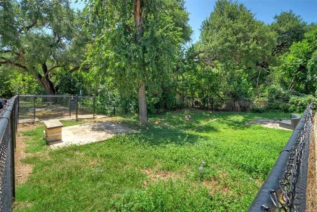 Top-Floor Condo Retreat in Gated Ivy Condos | Private Balcony + Tree-Filled Views photo 28