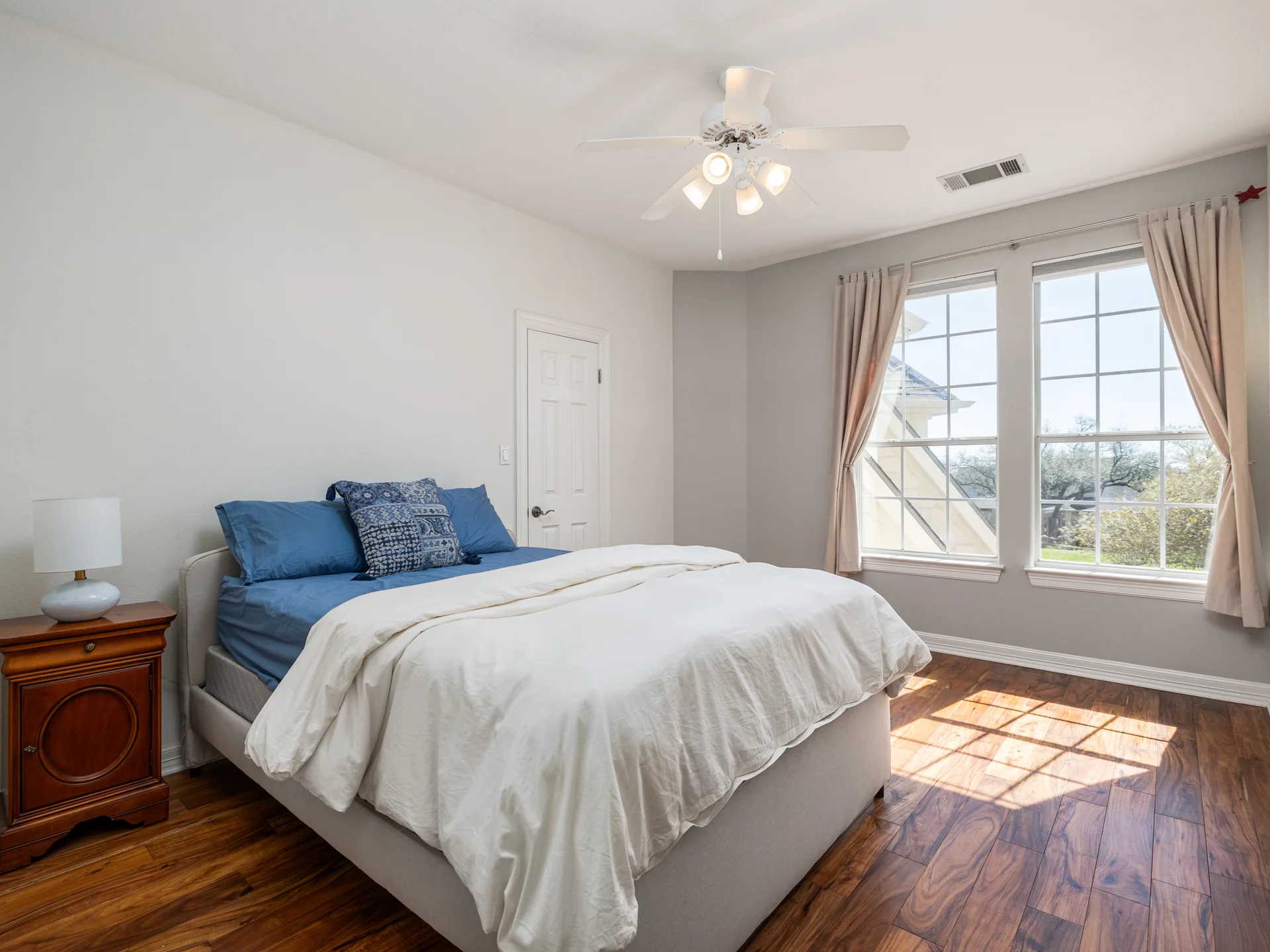 River Place Luxury Lease Opportunity | Pool + Golf Course Views photo 34