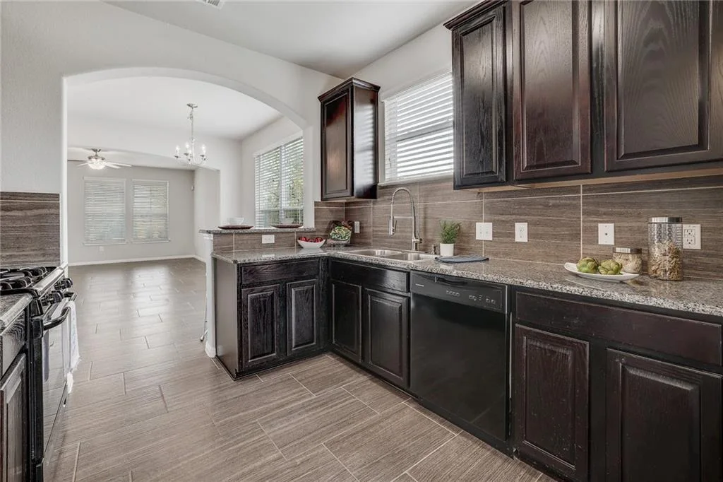 Modern Corner Lot Townhome in Coveted Carrington Court! photo 10