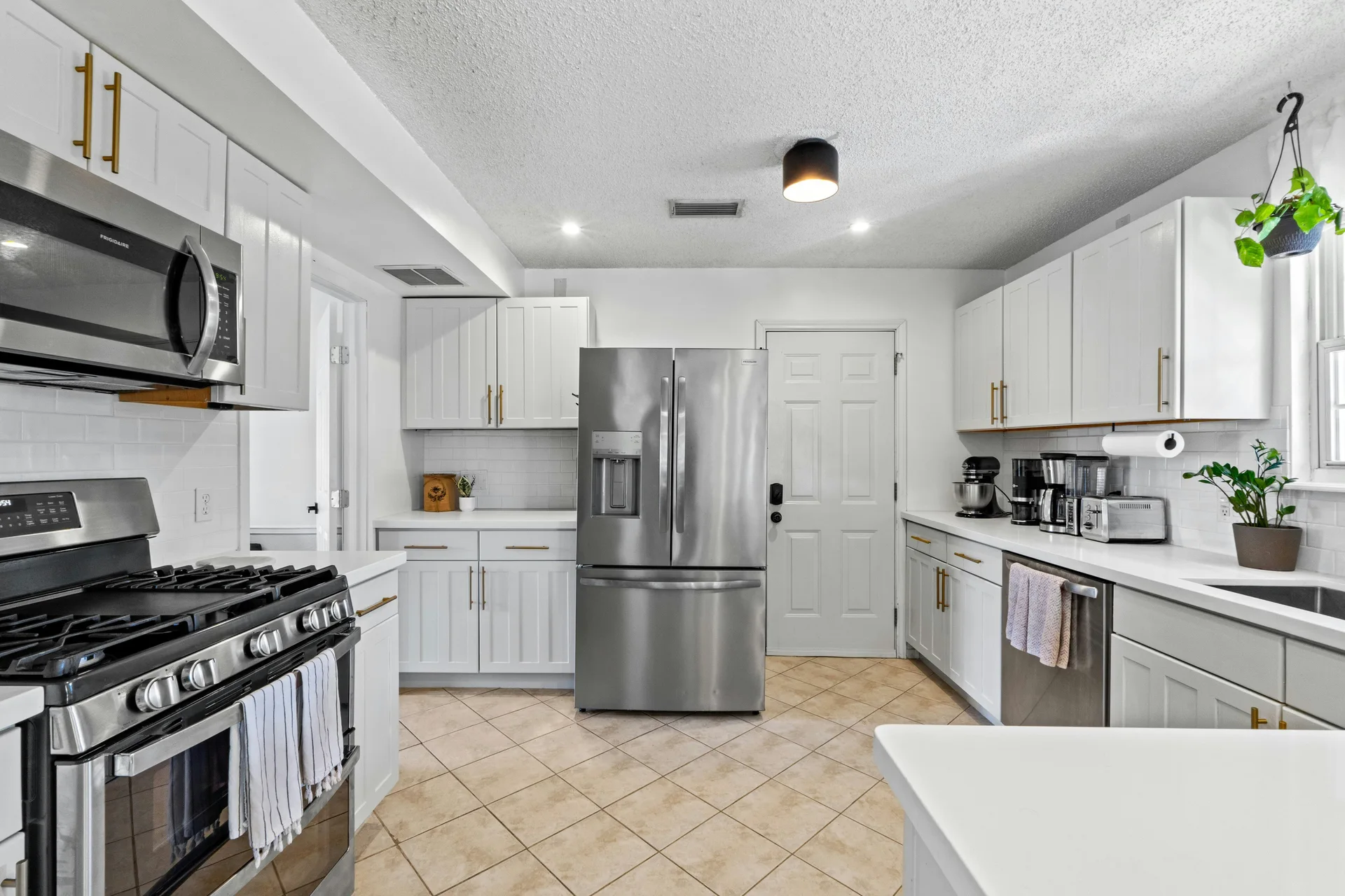Enchanting Gracywoods Retreat with Pool, Multiple Living Spaces, and Near Domain & Q2 Stadium! photo 11